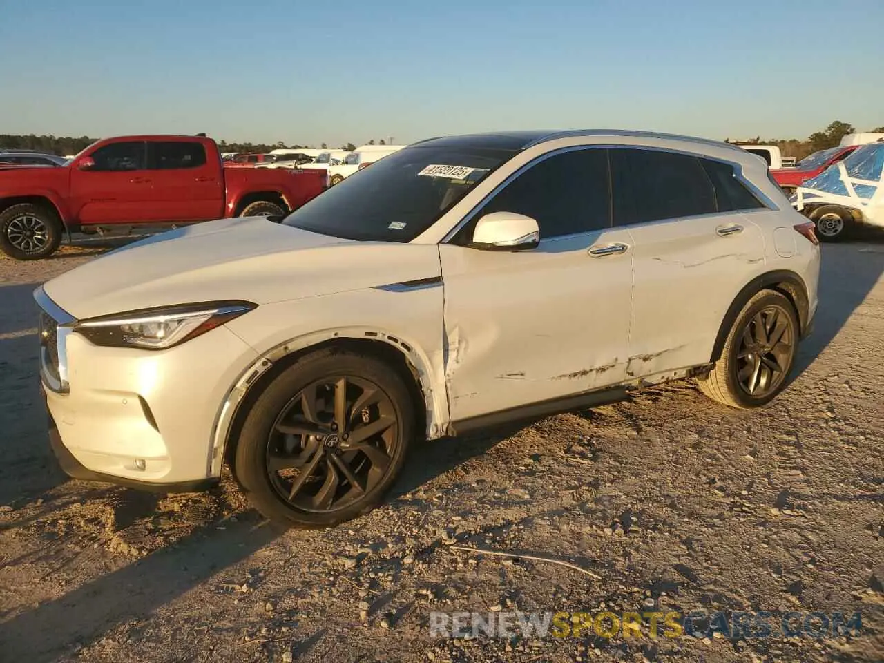 1 Photograph of a damaged car 3PCAJ5M15KF102965 INFINITI QX50 2019