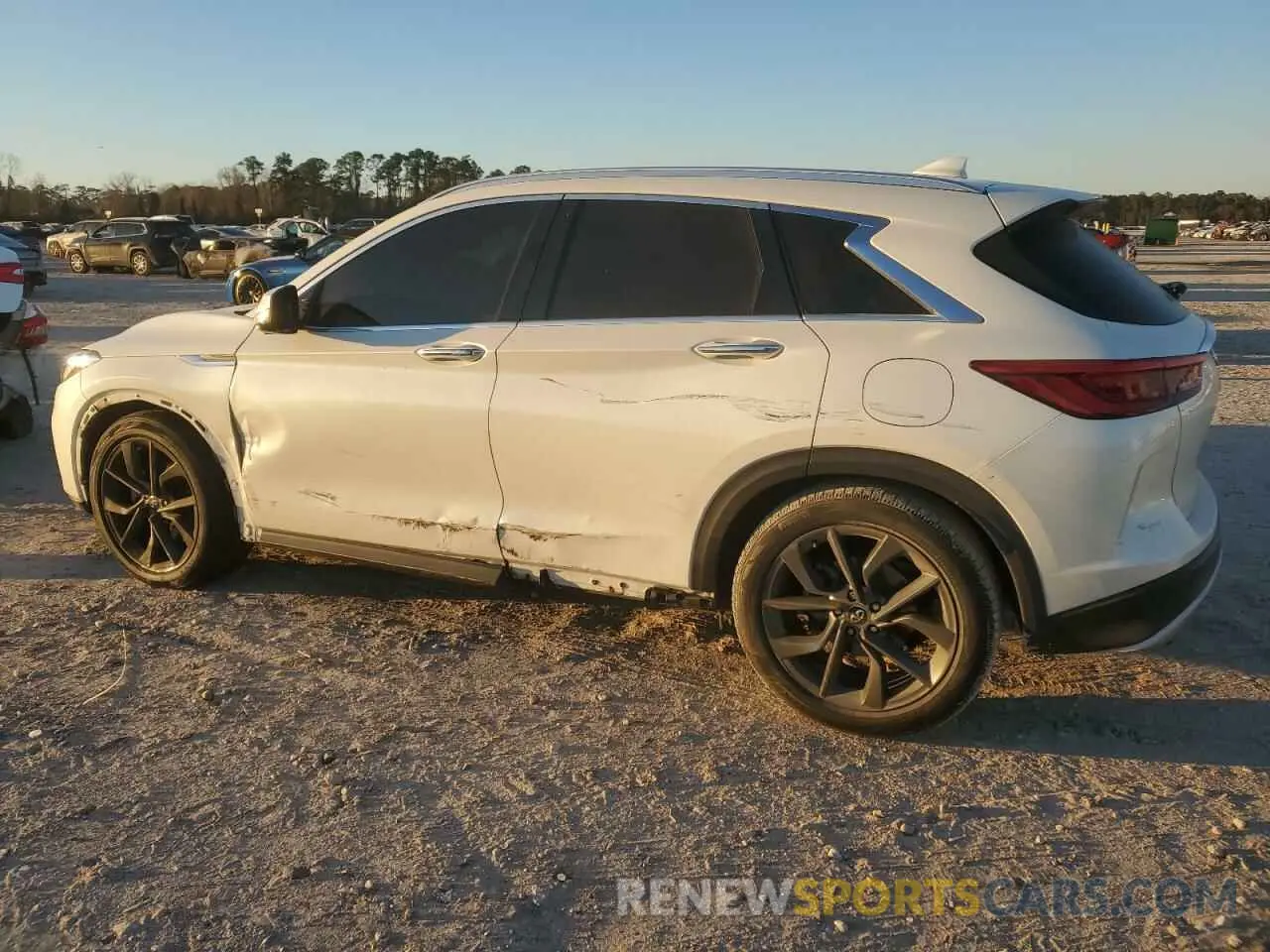 2 Photograph of a damaged car 3PCAJ5M15KF102965 INFINITI QX50 2019