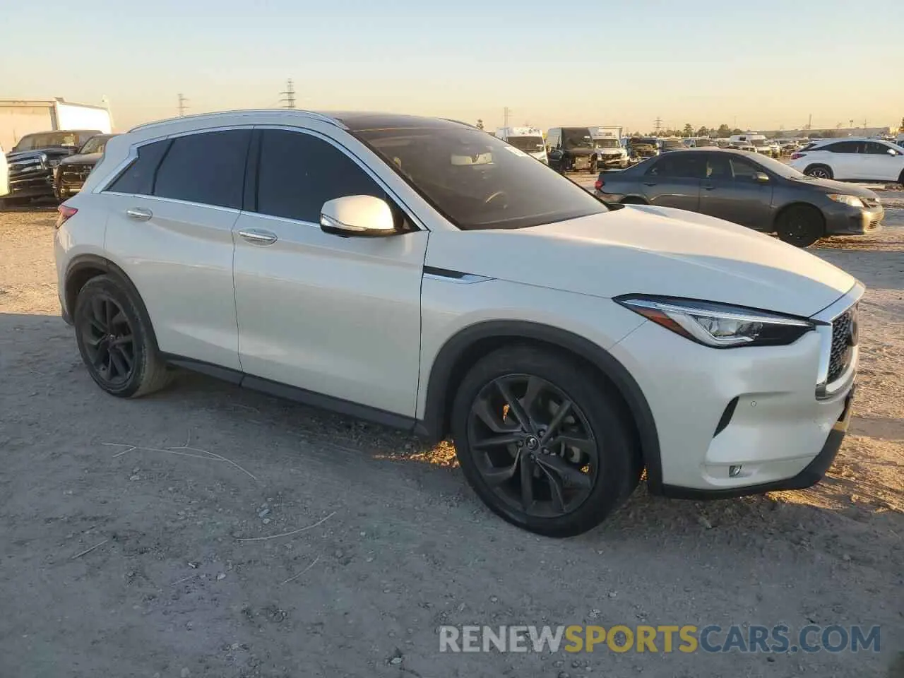 4 Photograph of a damaged car 3PCAJ5M15KF102965 INFINITI QX50 2019