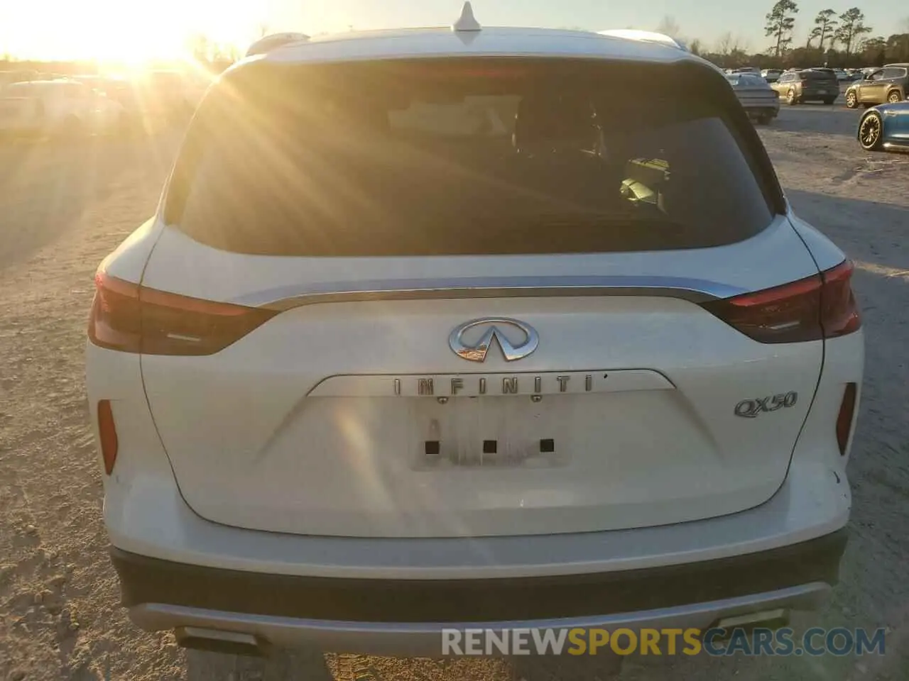 6 Photograph of a damaged car 3PCAJ5M15KF102965 INFINITI QX50 2019