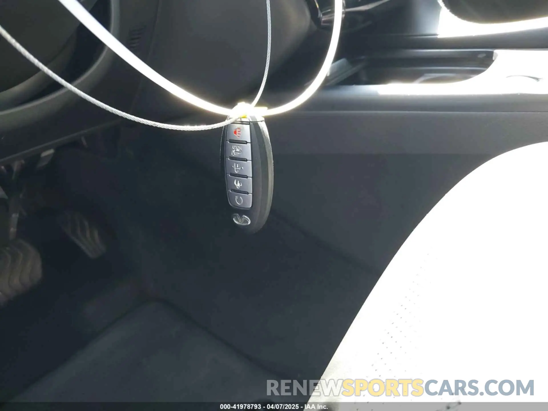 11 Photograph of a damaged car 3PCAJ5M15KF112850 INFINITI QX50 2019