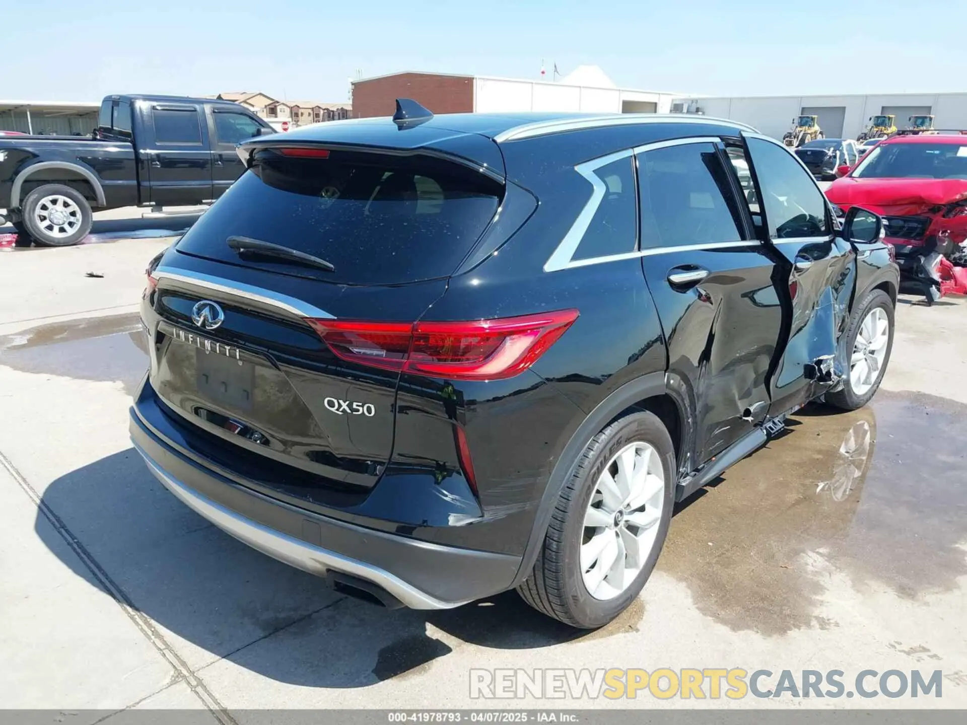 4 Photograph of a damaged car 3PCAJ5M15KF112850 INFINITI QX50 2019