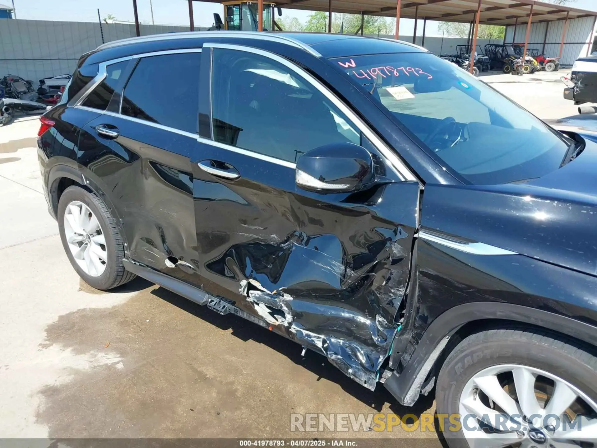 6 Photograph of a damaged car 3PCAJ5M15KF112850 INFINITI QX50 2019