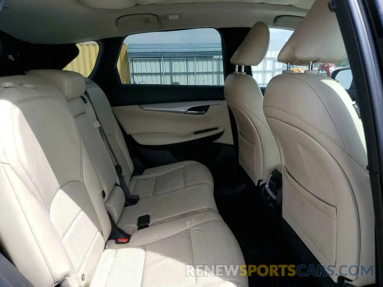 11 Photograph of a damaged car 3PCAJ5M15KF113240 INFINITI QX50 2019