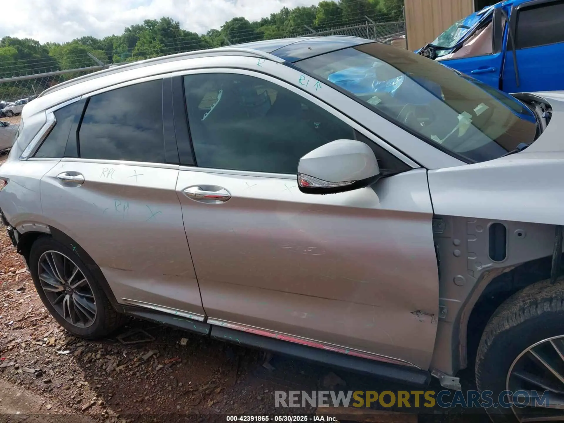 14 Photograph of a damaged car 3PCAJ5M15KF147078 INFINITI QX50 2019