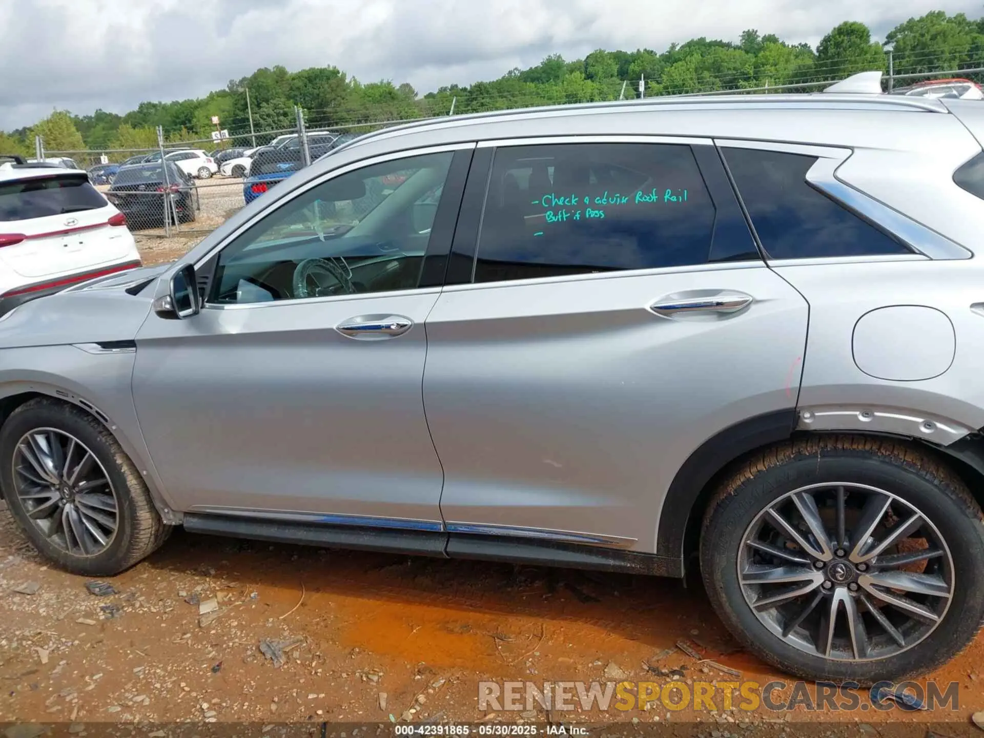 15 Photograph of a damaged car 3PCAJ5M15KF147078 INFINITI QX50 2019