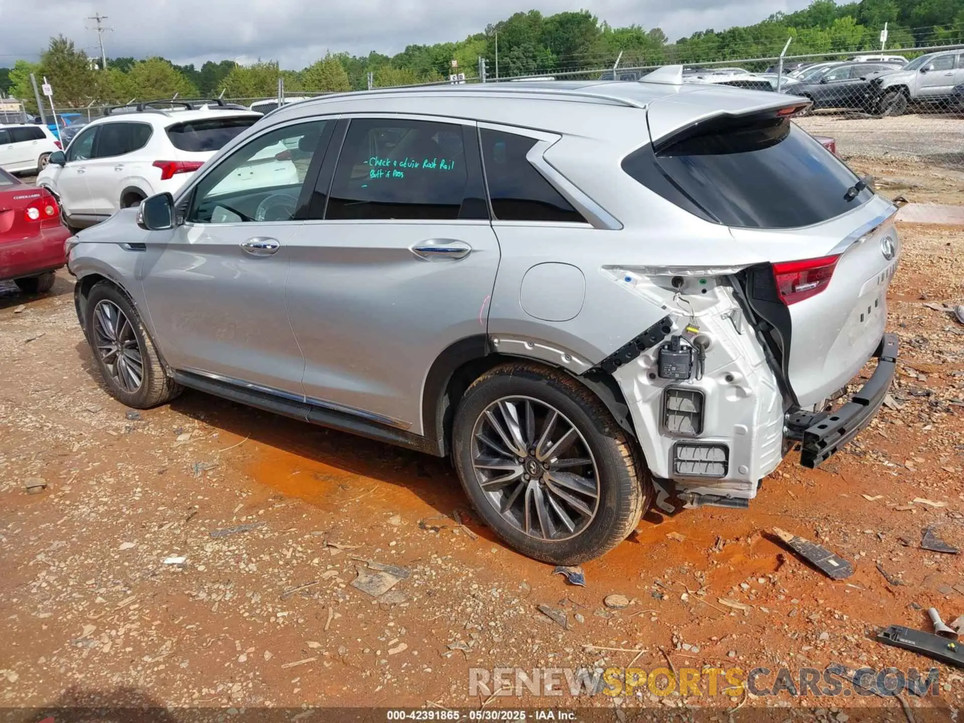 3 Photograph of a damaged car 3PCAJ5M15KF147078 INFINITI QX50 2019