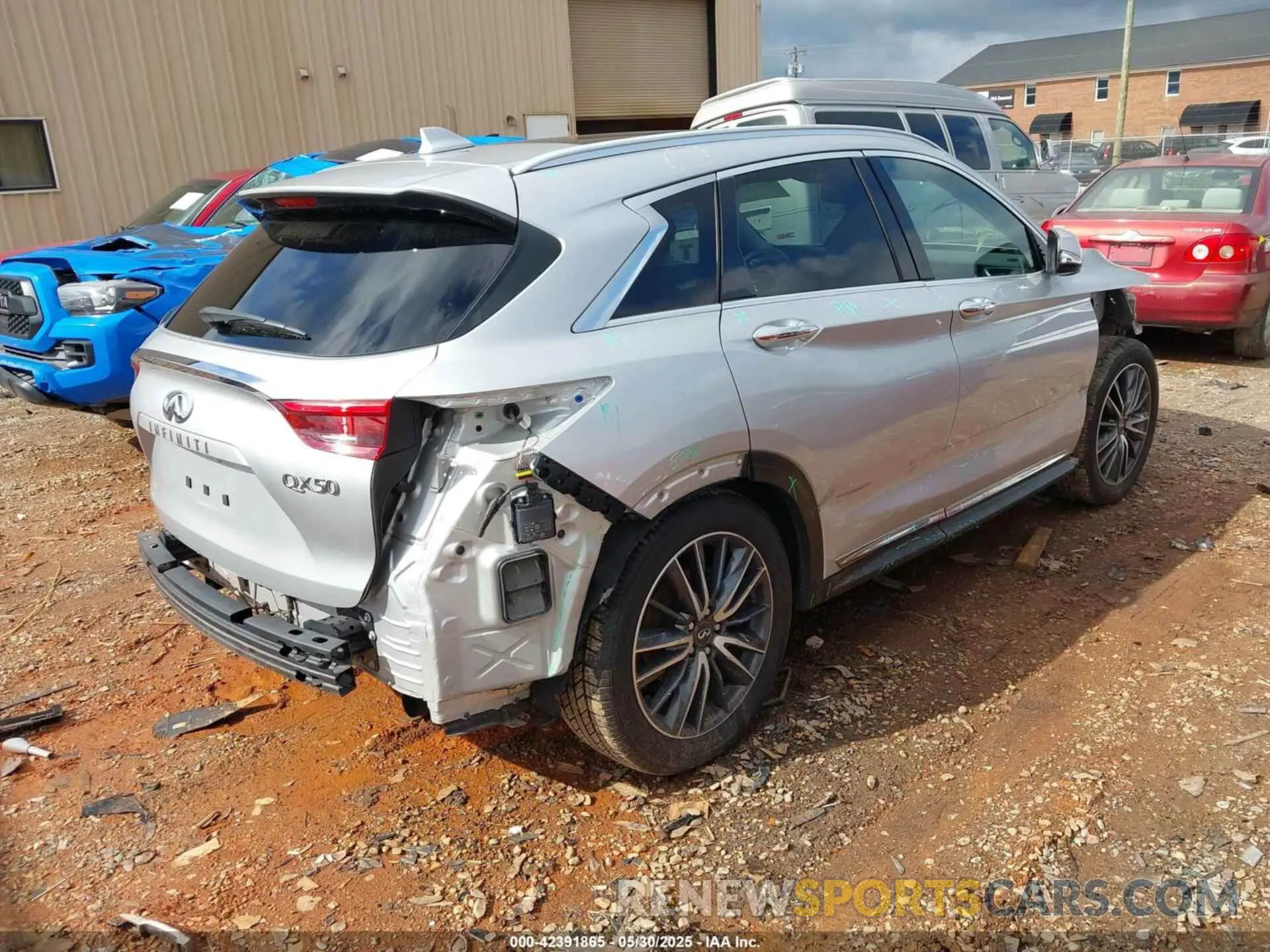 4 Photograph of a damaged car 3PCAJ5M15KF147078 INFINITI QX50 2019