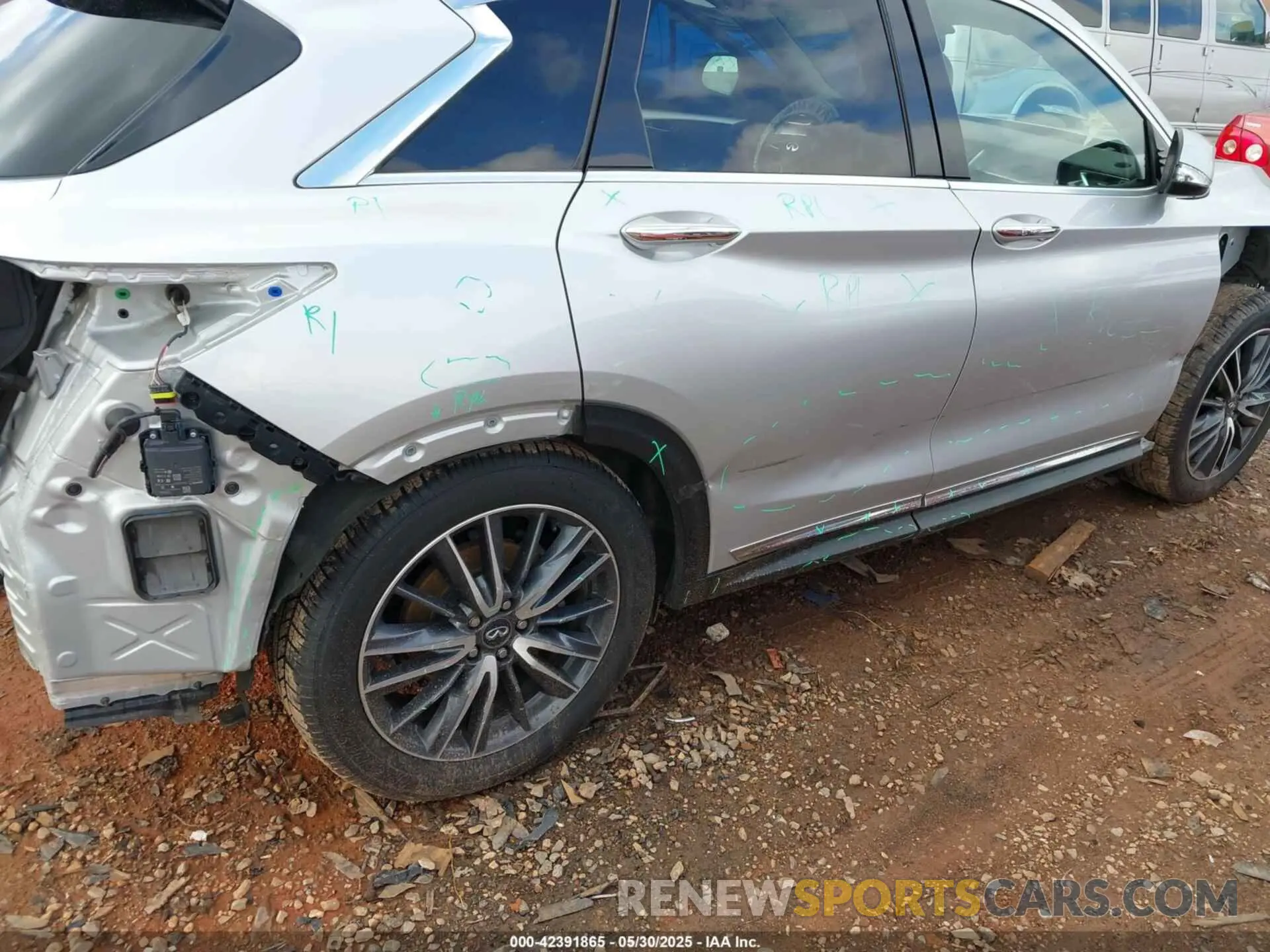 6 Photograph of a damaged car 3PCAJ5M15KF147078 INFINITI QX50 2019