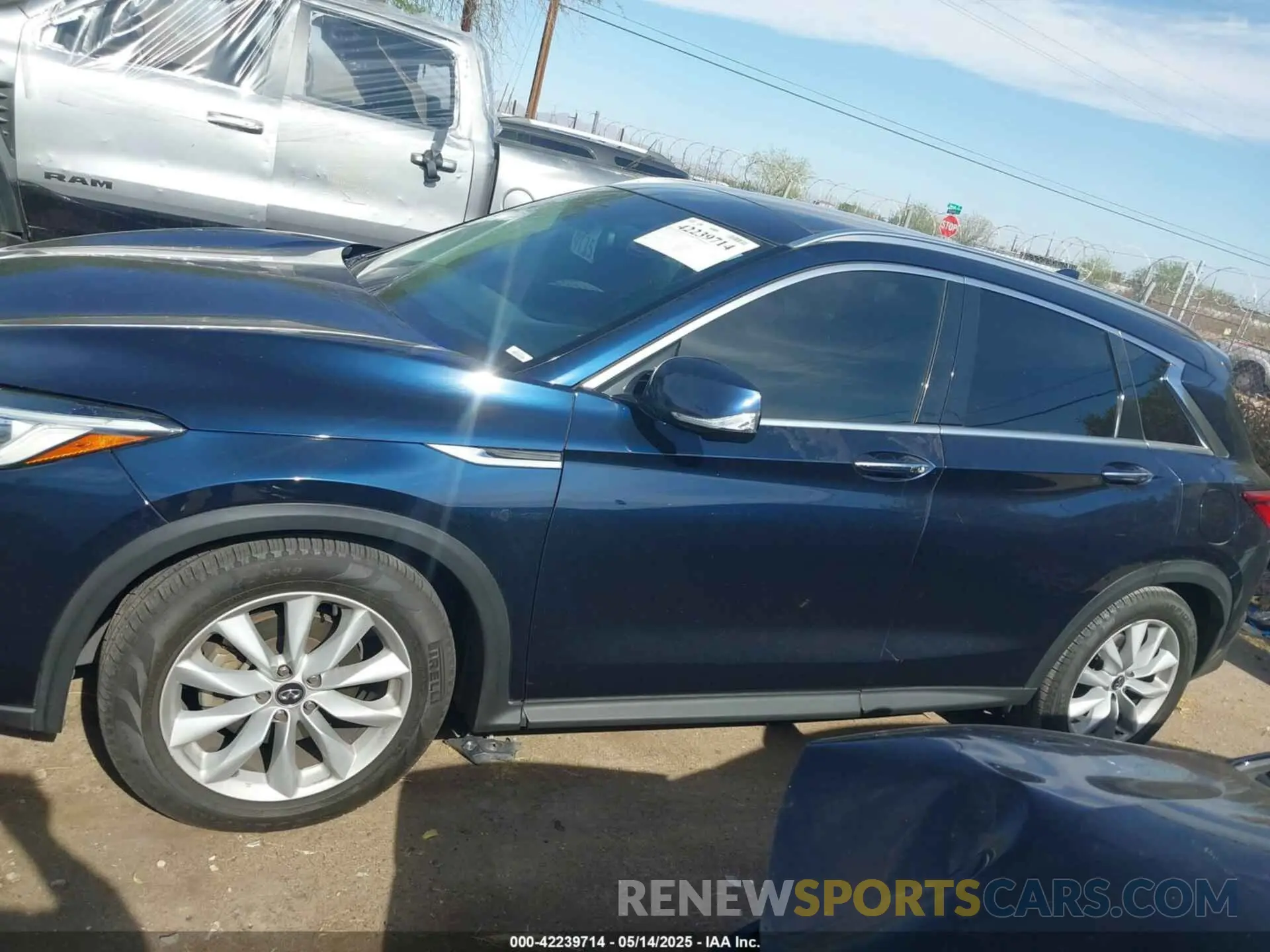 13 Photograph of a damaged car 3PCAJ5M16KF104787 INFINITI QX50 2019