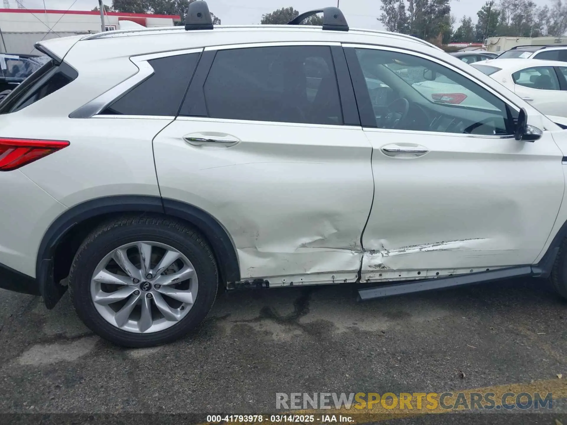 6 Photograph of a damaged car 3PCAJ5M16KF116521 INFINITI QX50 2019