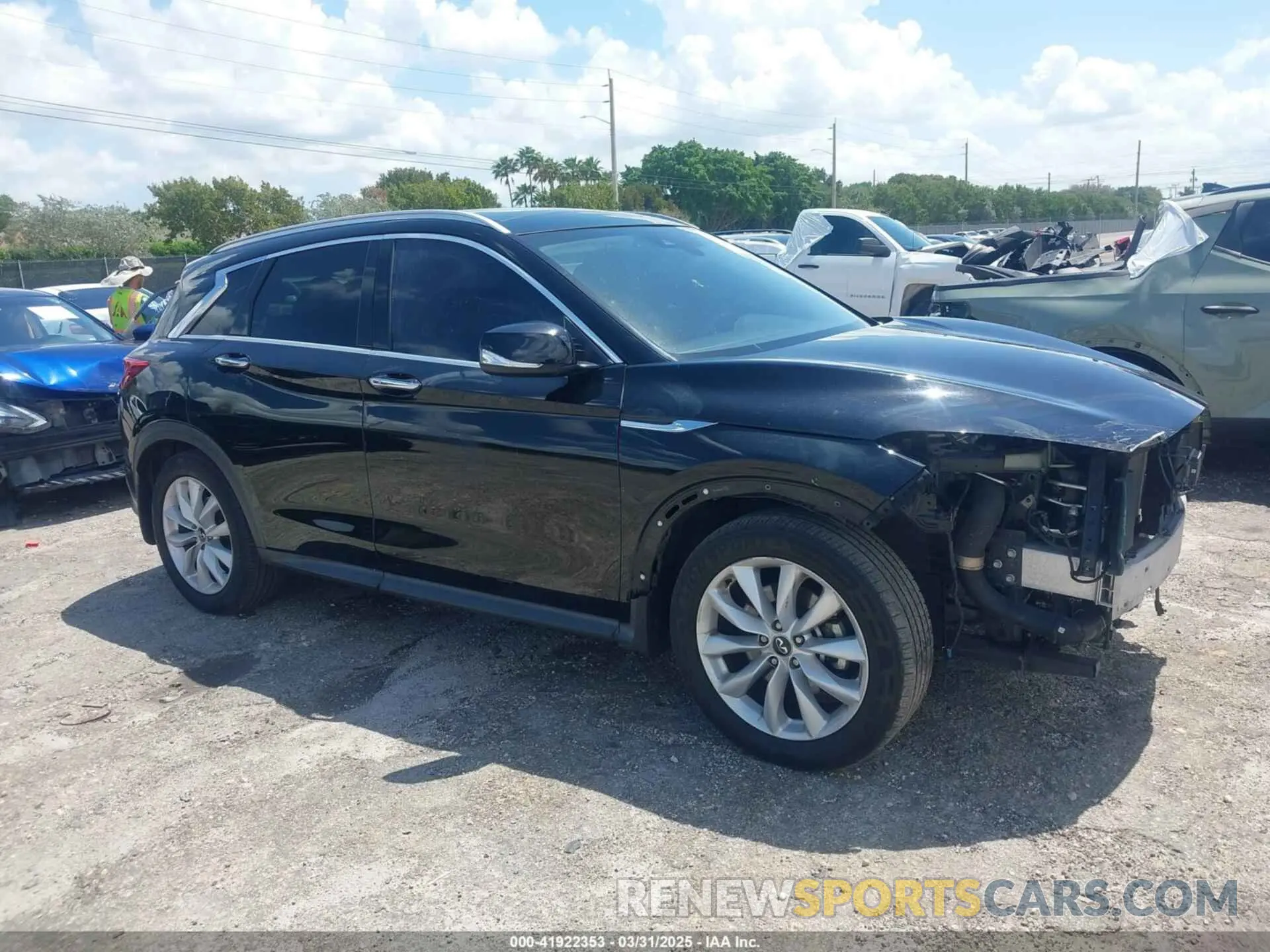 1 Photograph of a damaged car 3PCAJ5M16KF119709 INFINITI QX50 2019