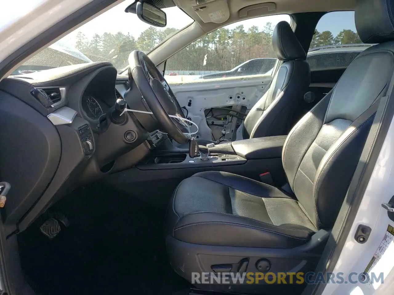 7 Photograph of a damaged car 3PCAJ5M16KF128507 INFINITI QX50 2019