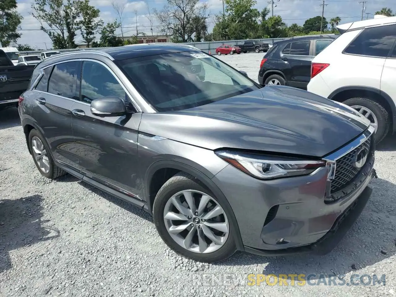 4 Photograph of a damaged car 3PCAJ5M16KF133173 INFINITI QX50 2019