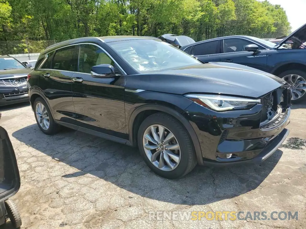4 Photograph of a damaged car 3PCAJ5M16KF137918 INFINITI QX50 2019