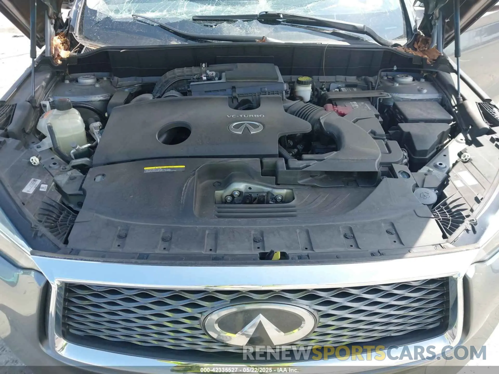 10 Photograph of a damaged car 3PCAJ5M16KF138258 INFINITI QX50 2019