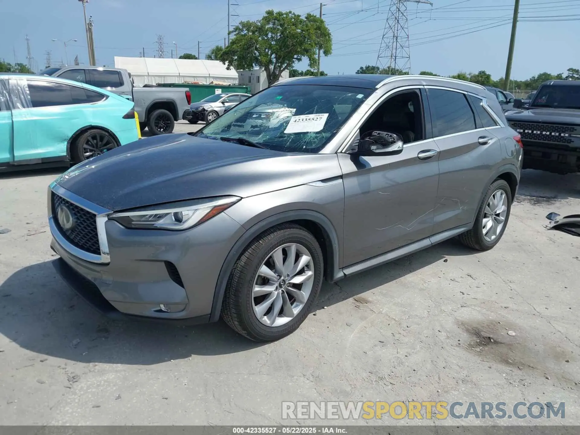 2 Photograph of a damaged car 3PCAJ5M16KF138258 INFINITI QX50 2019