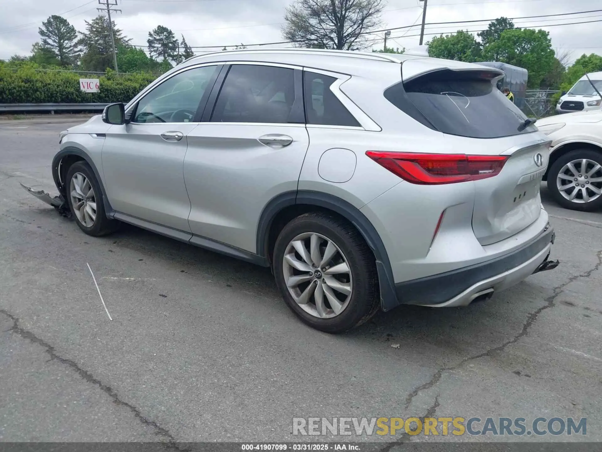 3 Photograph of a damaged car 3PCAJ5M17KF114843 INFINITI QX50 2019
