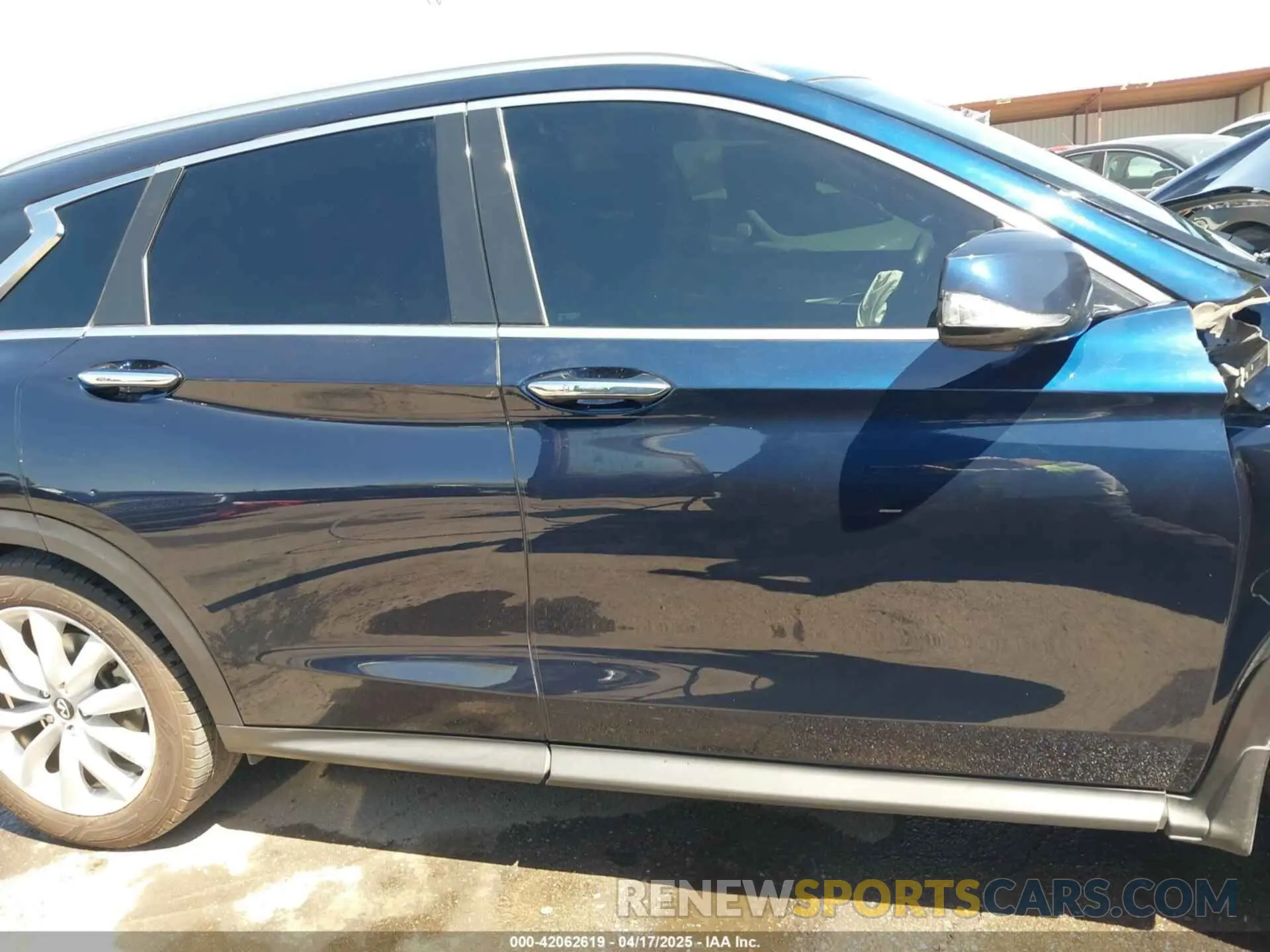14 Photograph of a damaged car 3PCAJ5M17KF120819 INFINITI QX50 2019