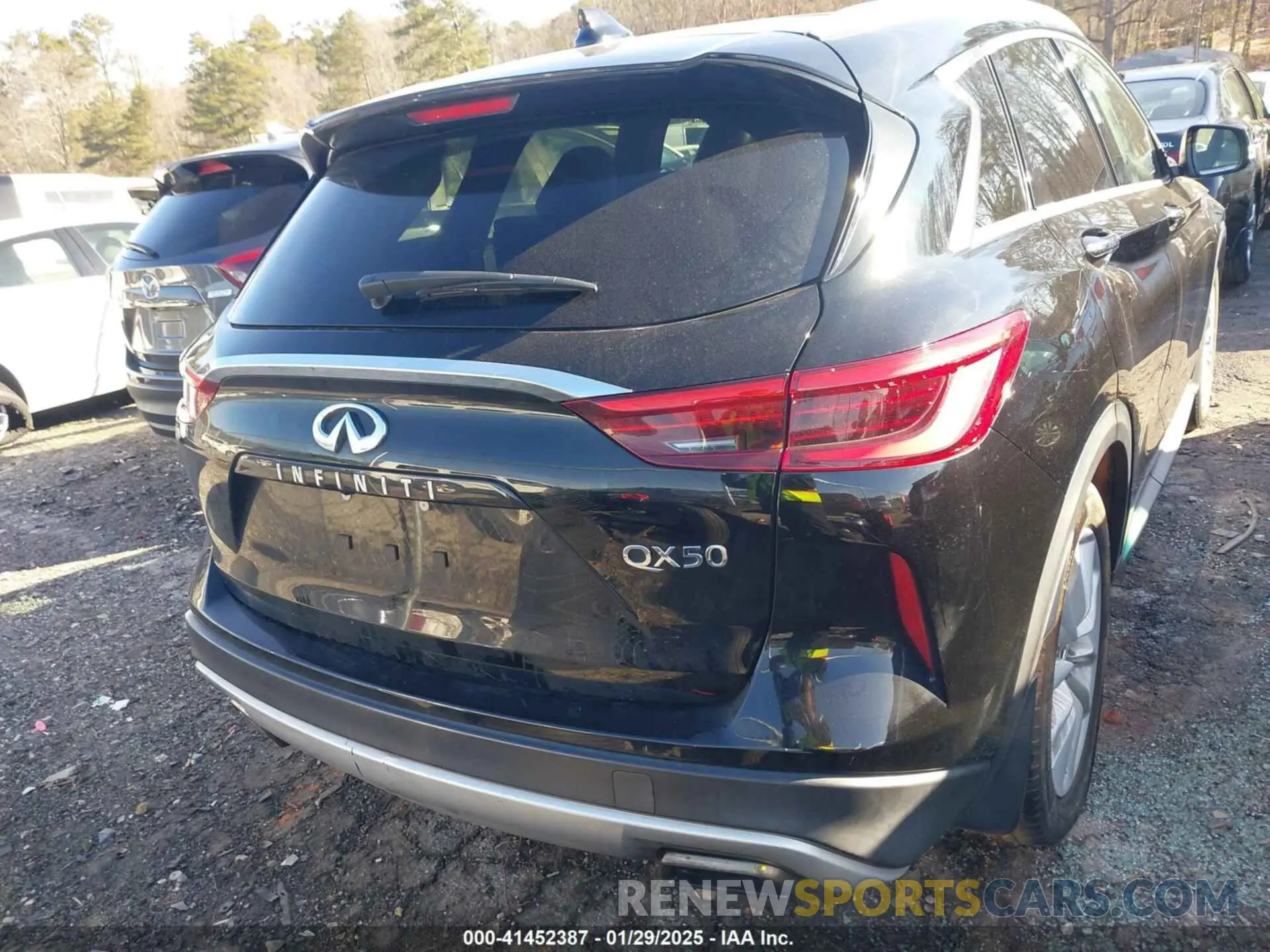 16 Photograph of a damaged car 3PCAJ5M17KF121971 INFINITI QX50 2019