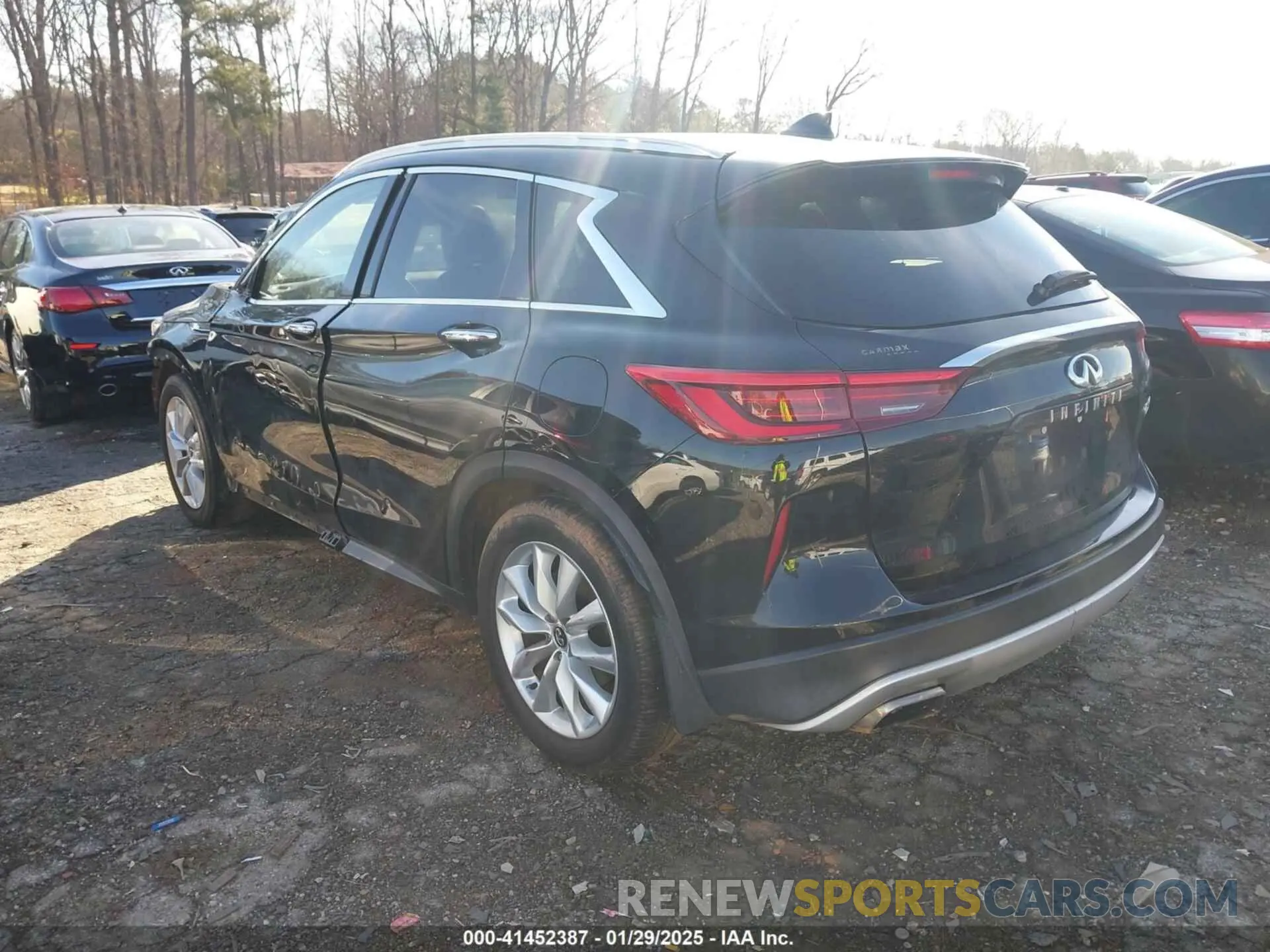 3 Photograph of a damaged car 3PCAJ5M17KF121971 INFINITI QX50 2019