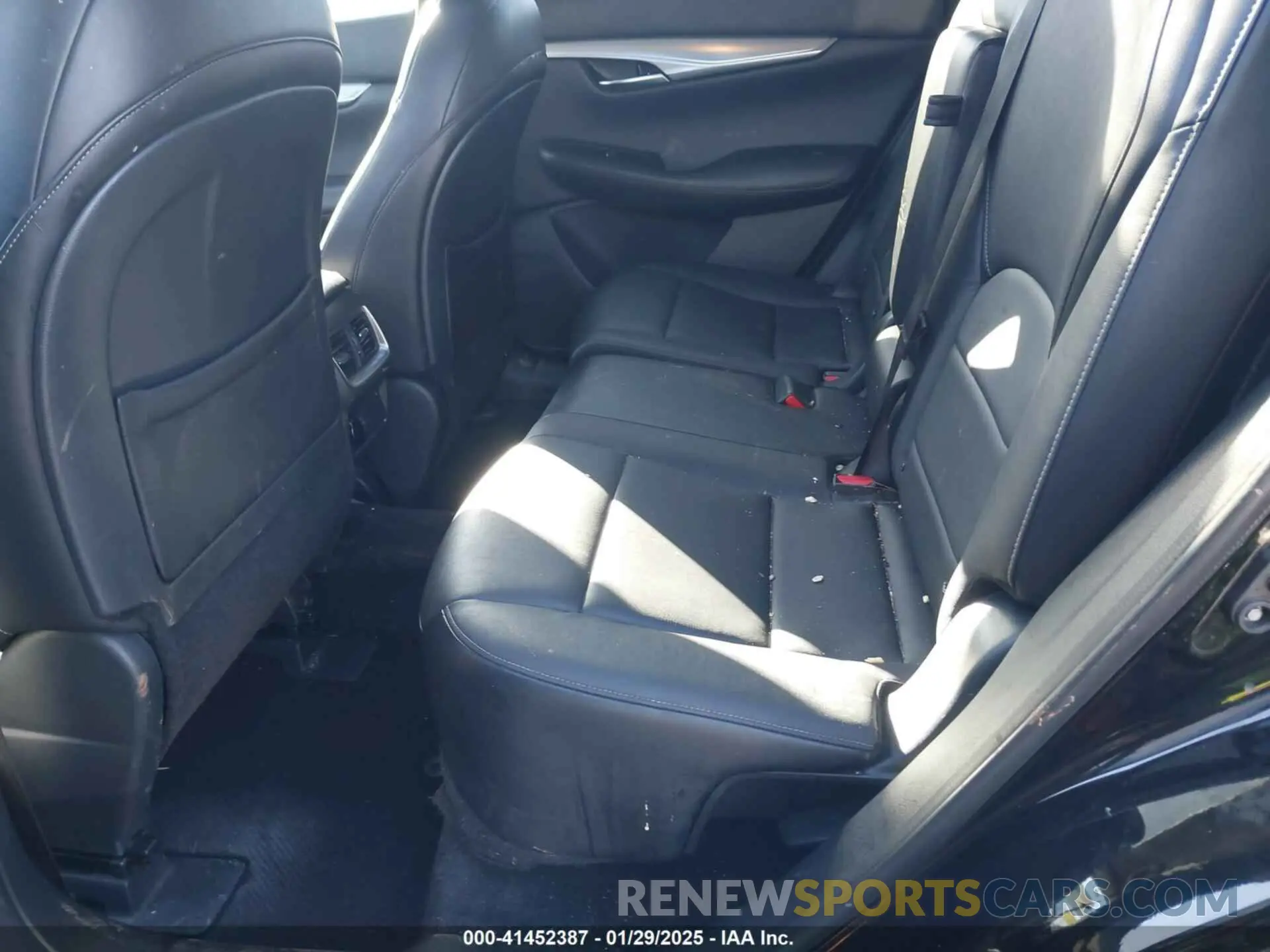 8 Photograph of a damaged car 3PCAJ5M17KF121971 INFINITI QX50 2019