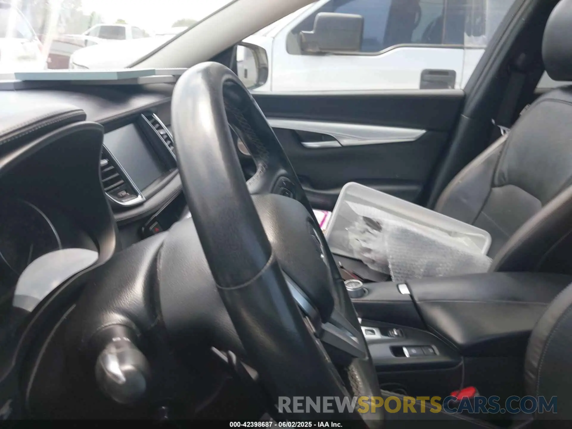 14 Photograph of a damaged car 3PCAJ5M18KF122093 INFINITI QX50 2019