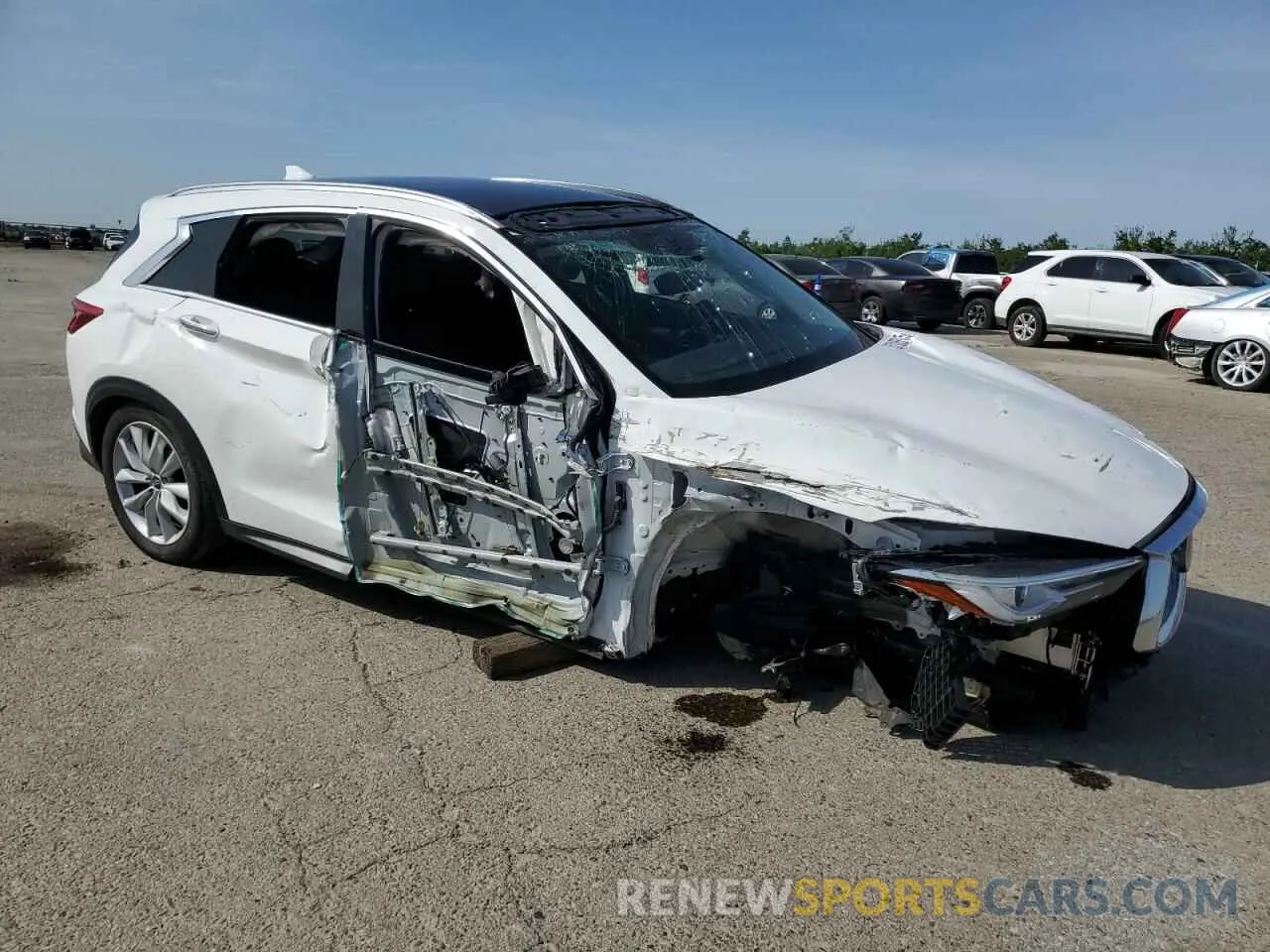 4 Photograph of a damaged car 3PCAJ5M18KF125785 INFINITI QX50 2019