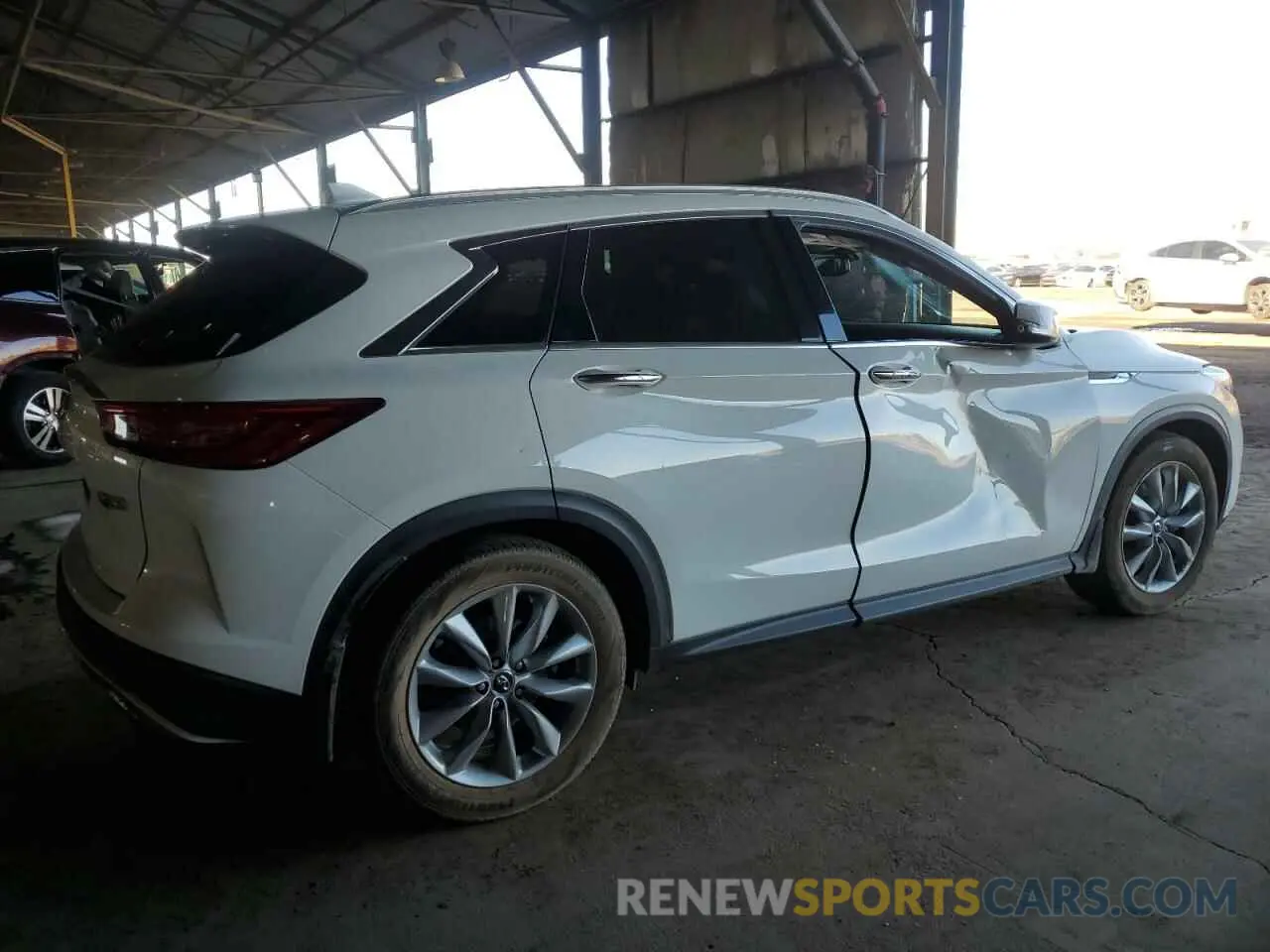 3 Photograph of a damaged car 3PCAJ5M18KF133319 INFINITI QX50 2019