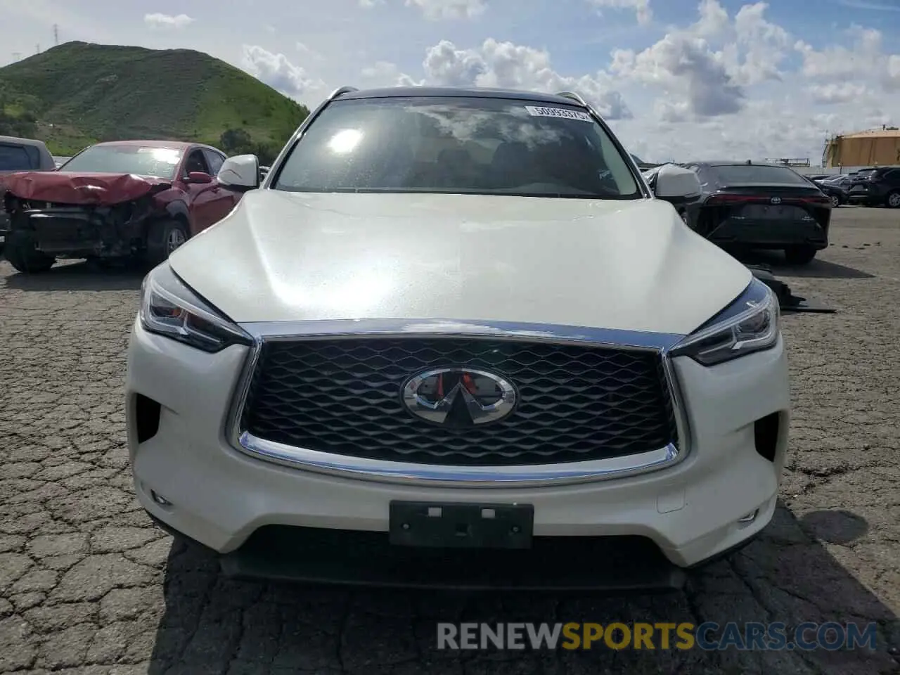 5 Photograph of a damaged car 3PCAJ5M19KF133426 INFINITI QX50 2019