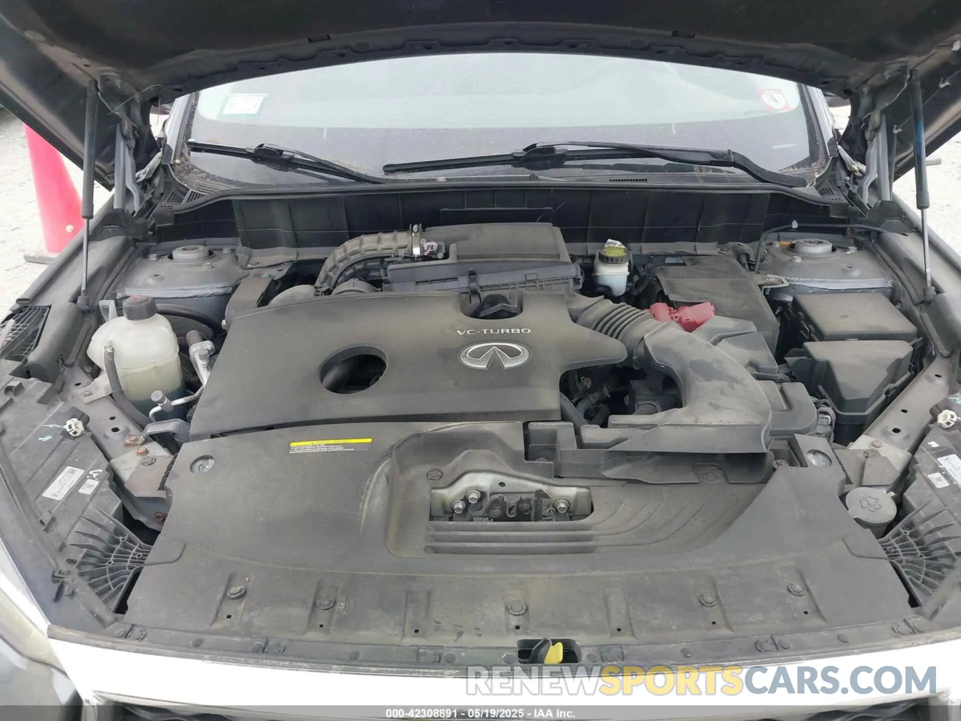 10 Photograph of a damaged car 3PCAJ5M19KF135211 INFINITI QX50 2019
