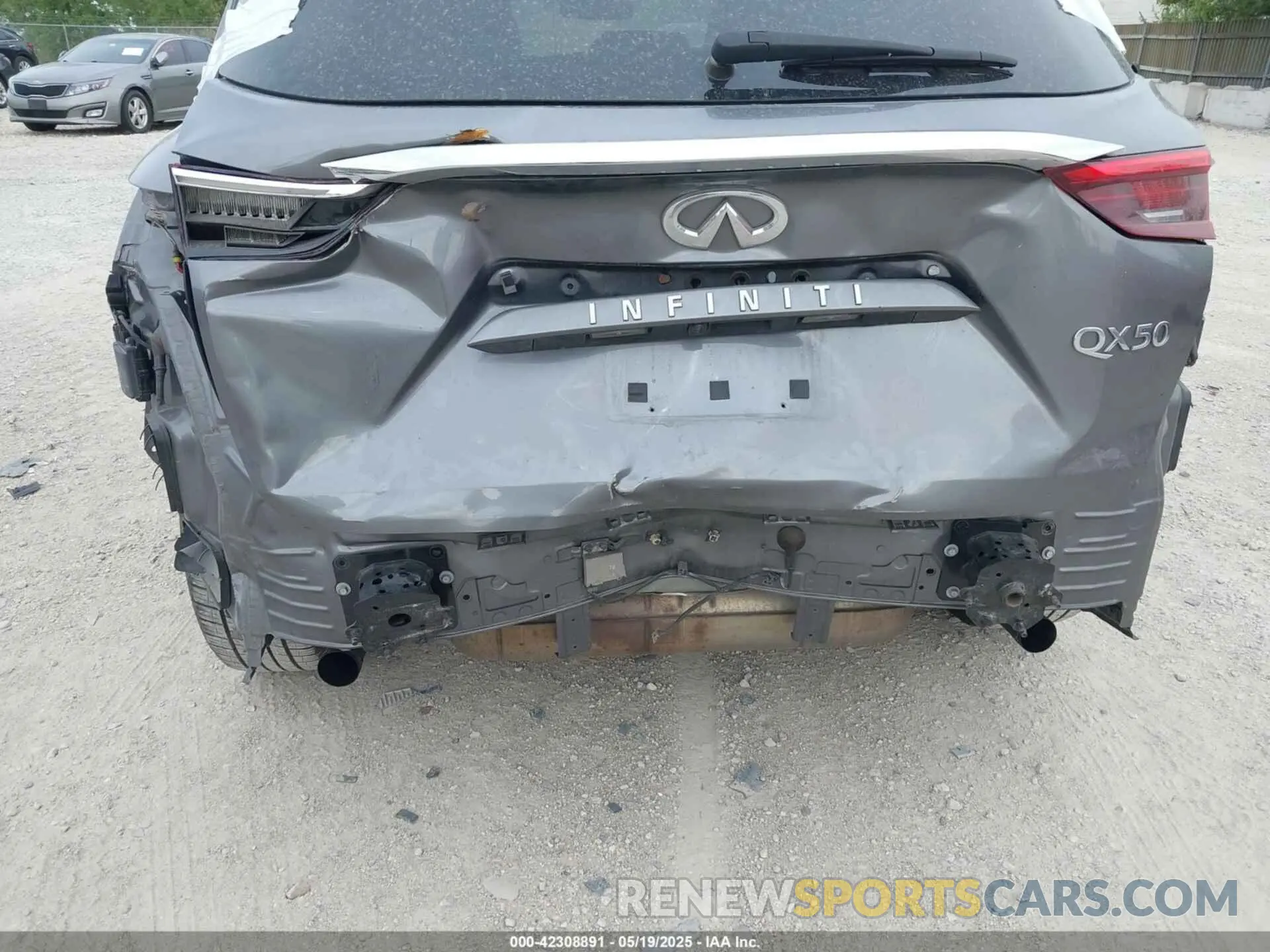 6 Photograph of a damaged car 3PCAJ5M19KF135211 INFINITI QX50 2019