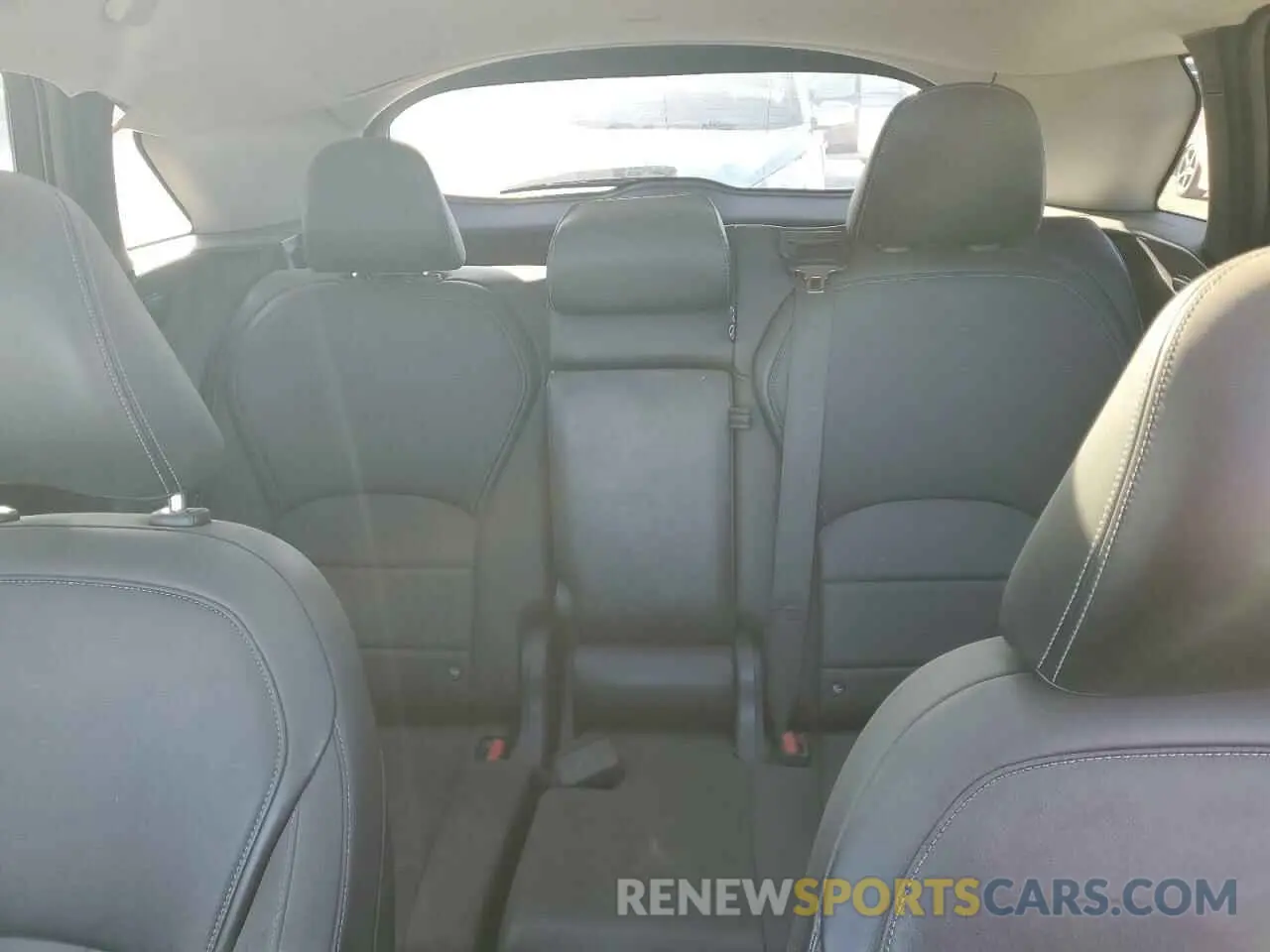 10 Photograph of a damaged car 3PCAJ5M19KF136262 INFINITI QX50 2019