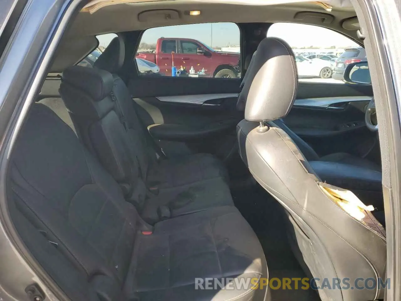 11 Photograph of a damaged car 3PCAJ5M19KF136262 INFINITI QX50 2019