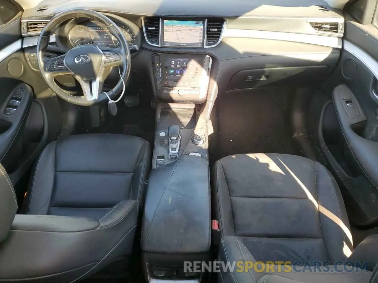 8 Photograph of a damaged car 3PCAJ5M19KF136262 INFINITI QX50 2019