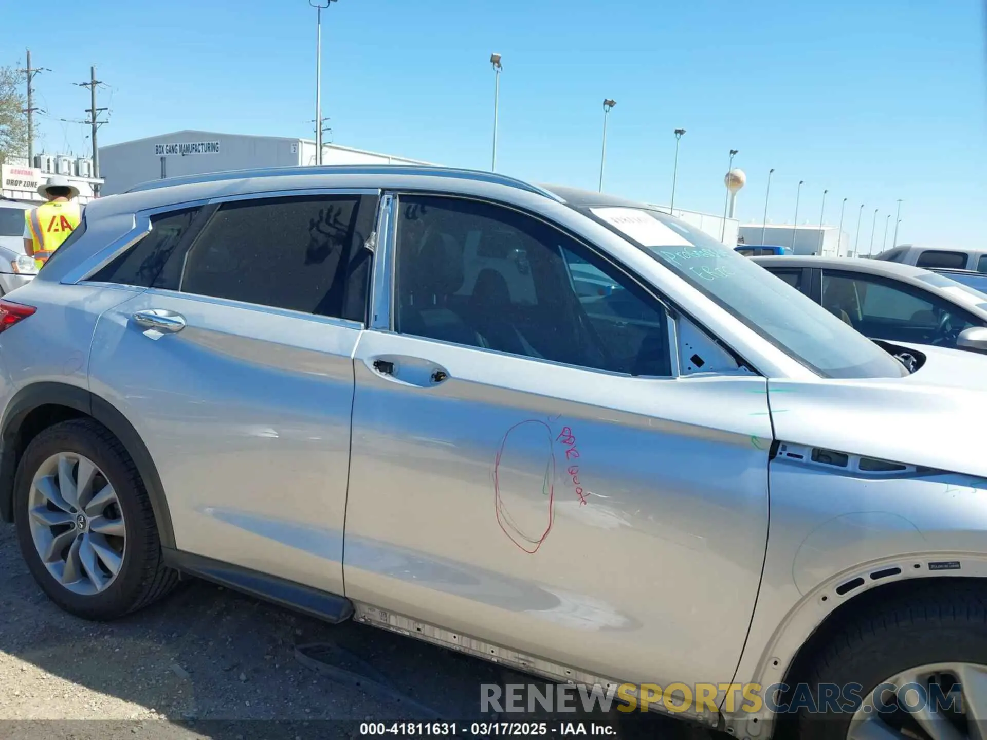 14 Photograph of a damaged car 3PCAJ5M19KF144488 INFINITI QX50 2019
