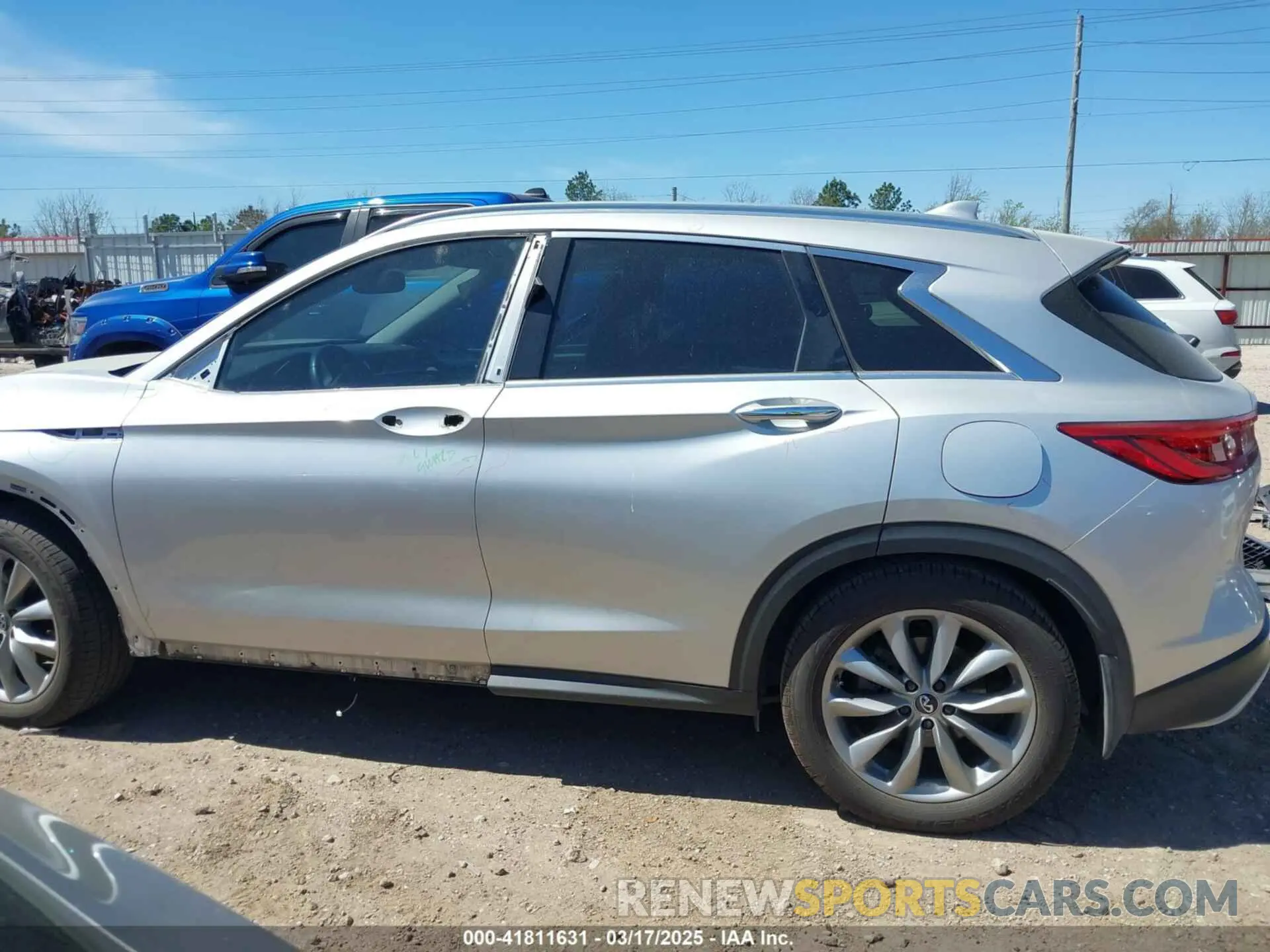 15 Photograph of a damaged car 3PCAJ5M19KF144488 INFINITI QX50 2019
