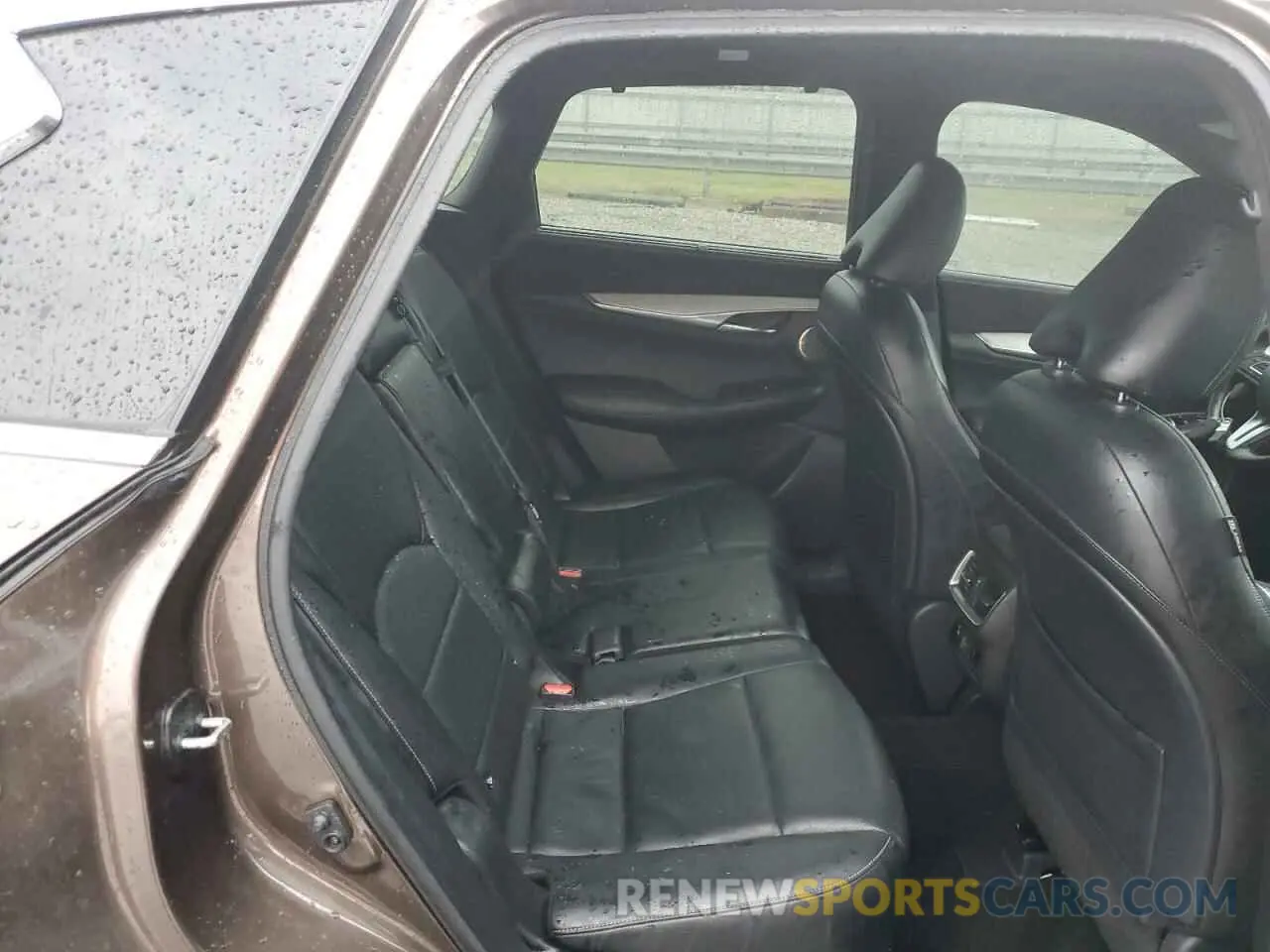 11 Photograph of a damaged car 3PCAJ5M1XKF102833 INFINITI QX50 2019