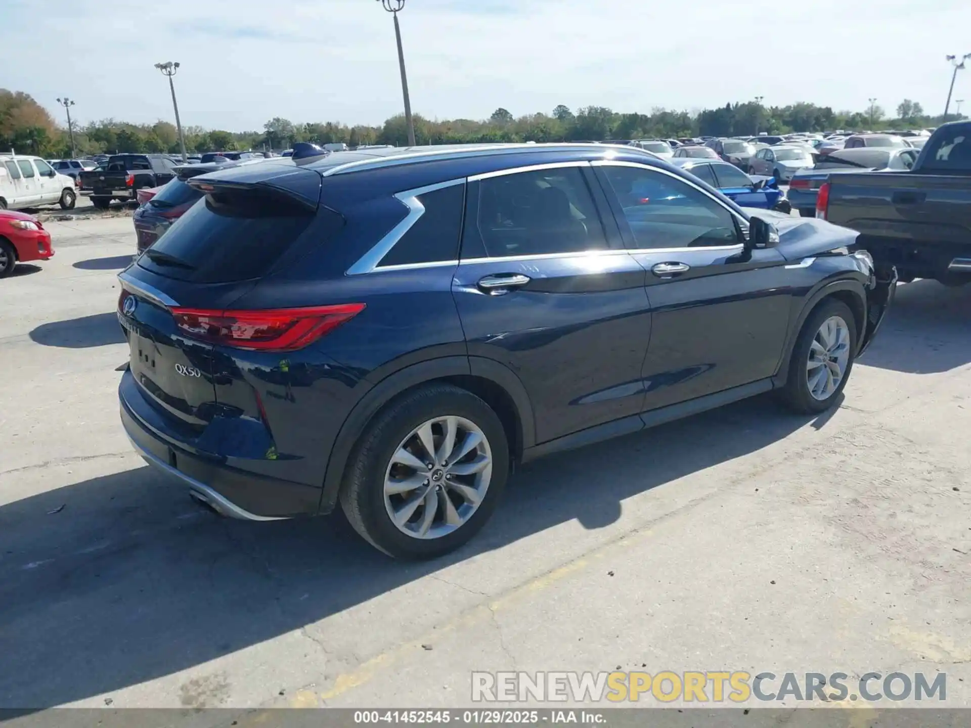 4 Photograph of a damaged car 3PCAJ5M1XKF131104 INFINITI QX50 2019