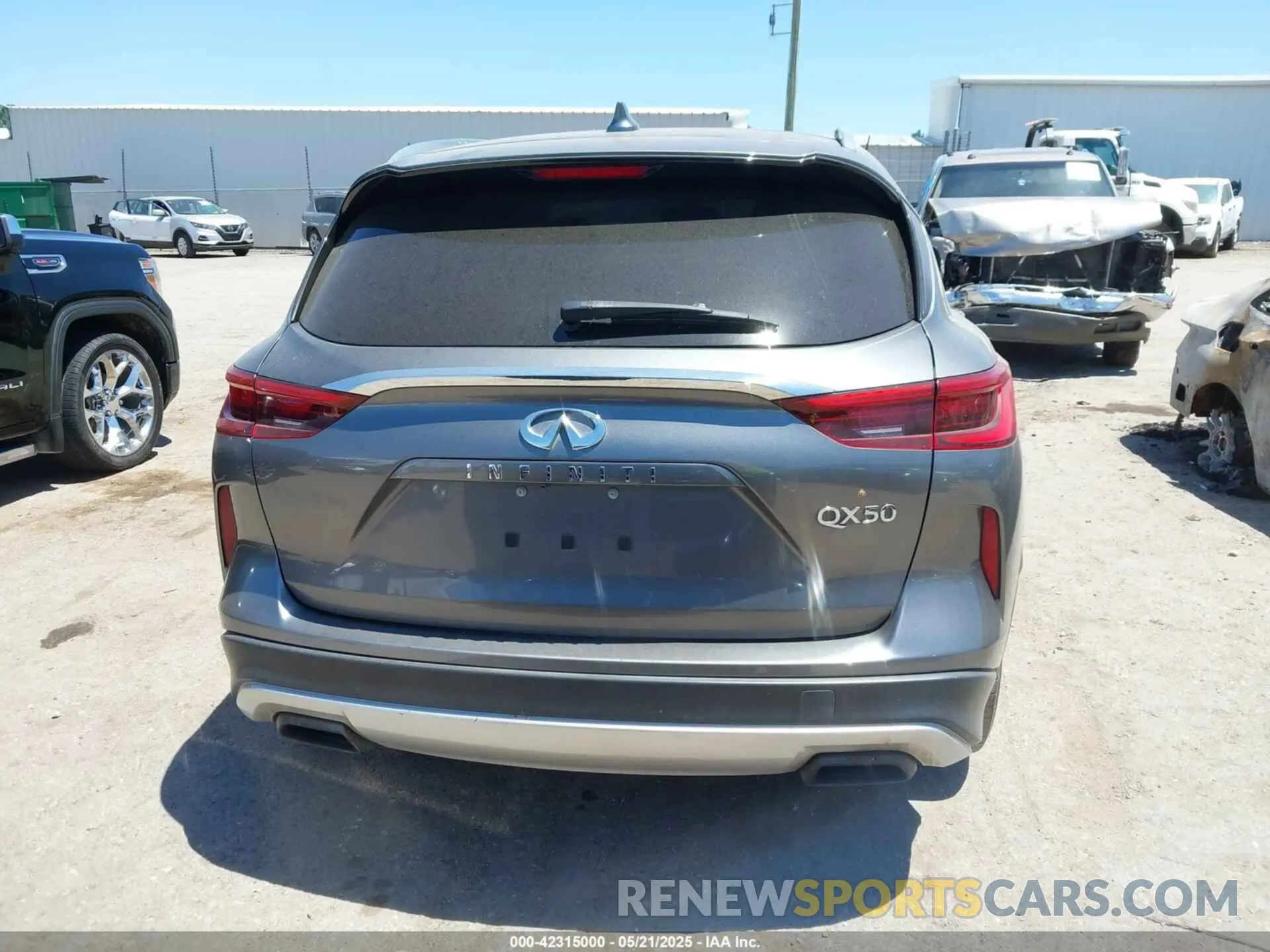 16 Photograph of a damaged car 3PCAJ5M1XKF134746 INFINITI QX50 2019