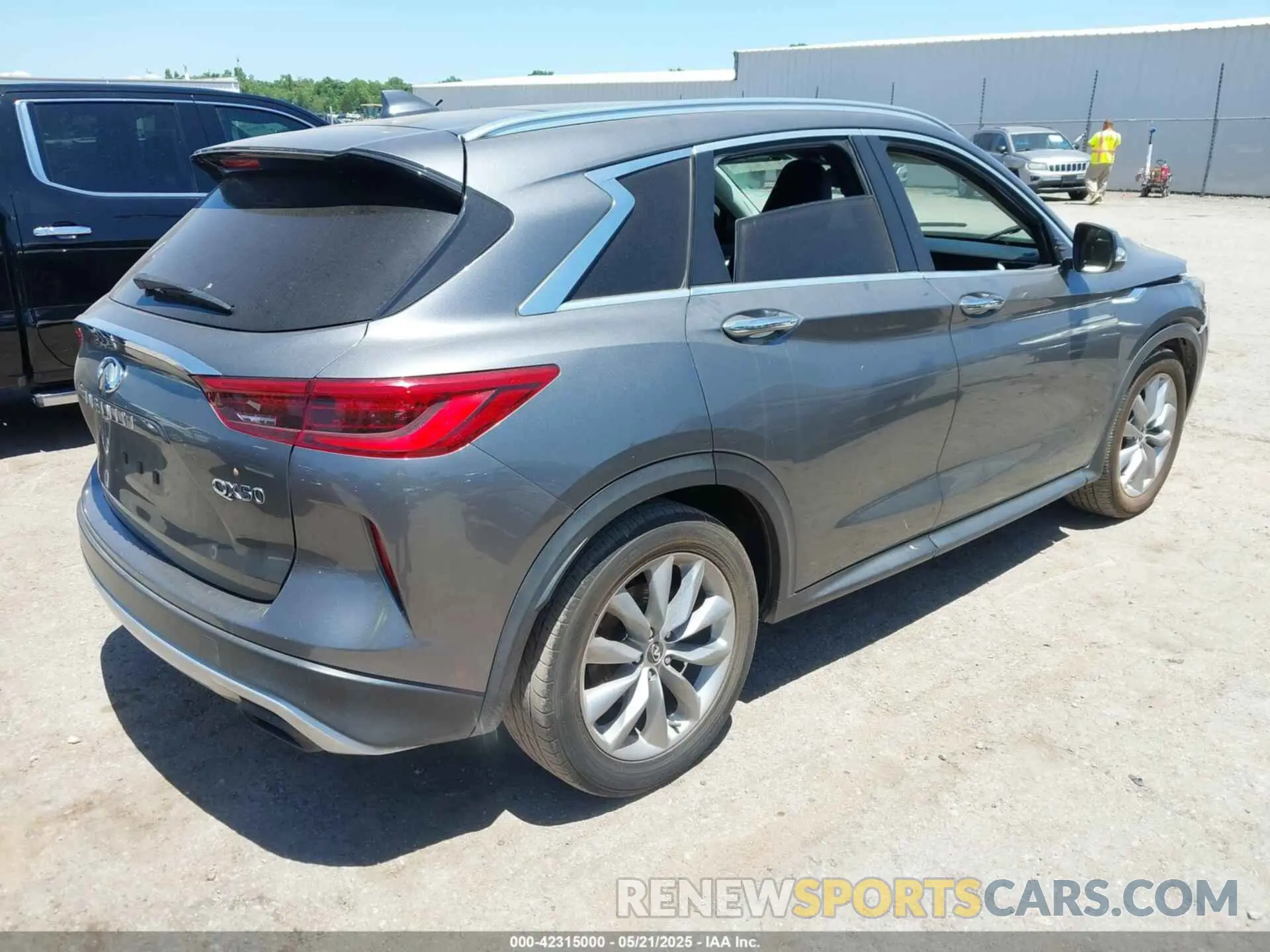 4 Photograph of a damaged car 3PCAJ5M1XKF134746 INFINITI QX50 2019