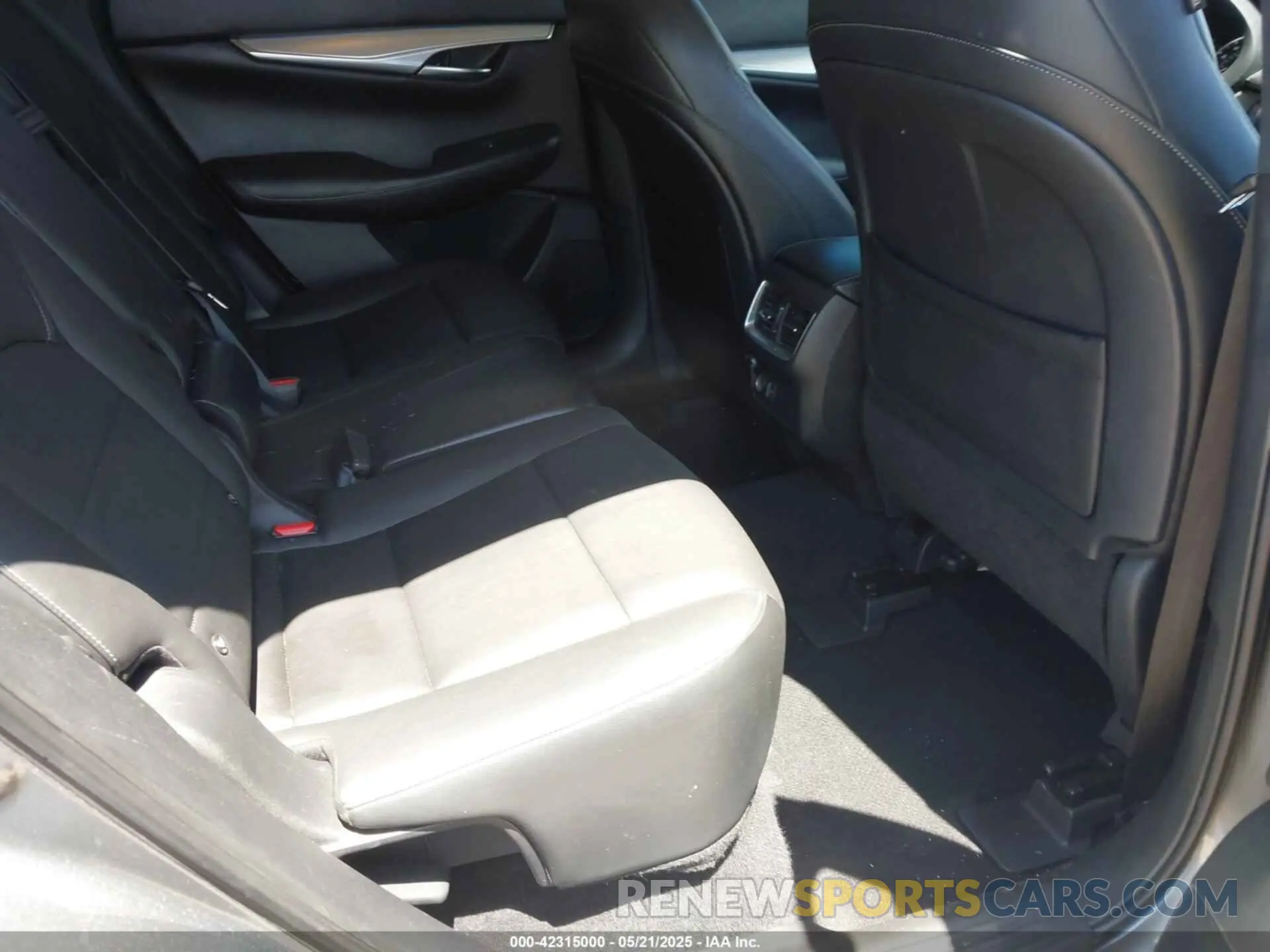 8 Photograph of a damaged car 3PCAJ5M1XKF134746 INFINITI QX50 2019