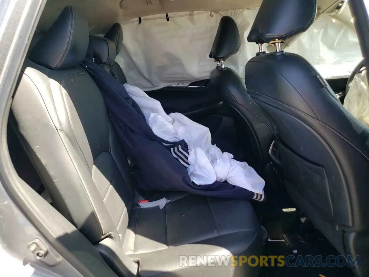 10 Photograph of a damaged car 3PCAJ5M1XKF137050 INFINITI QX50 2019