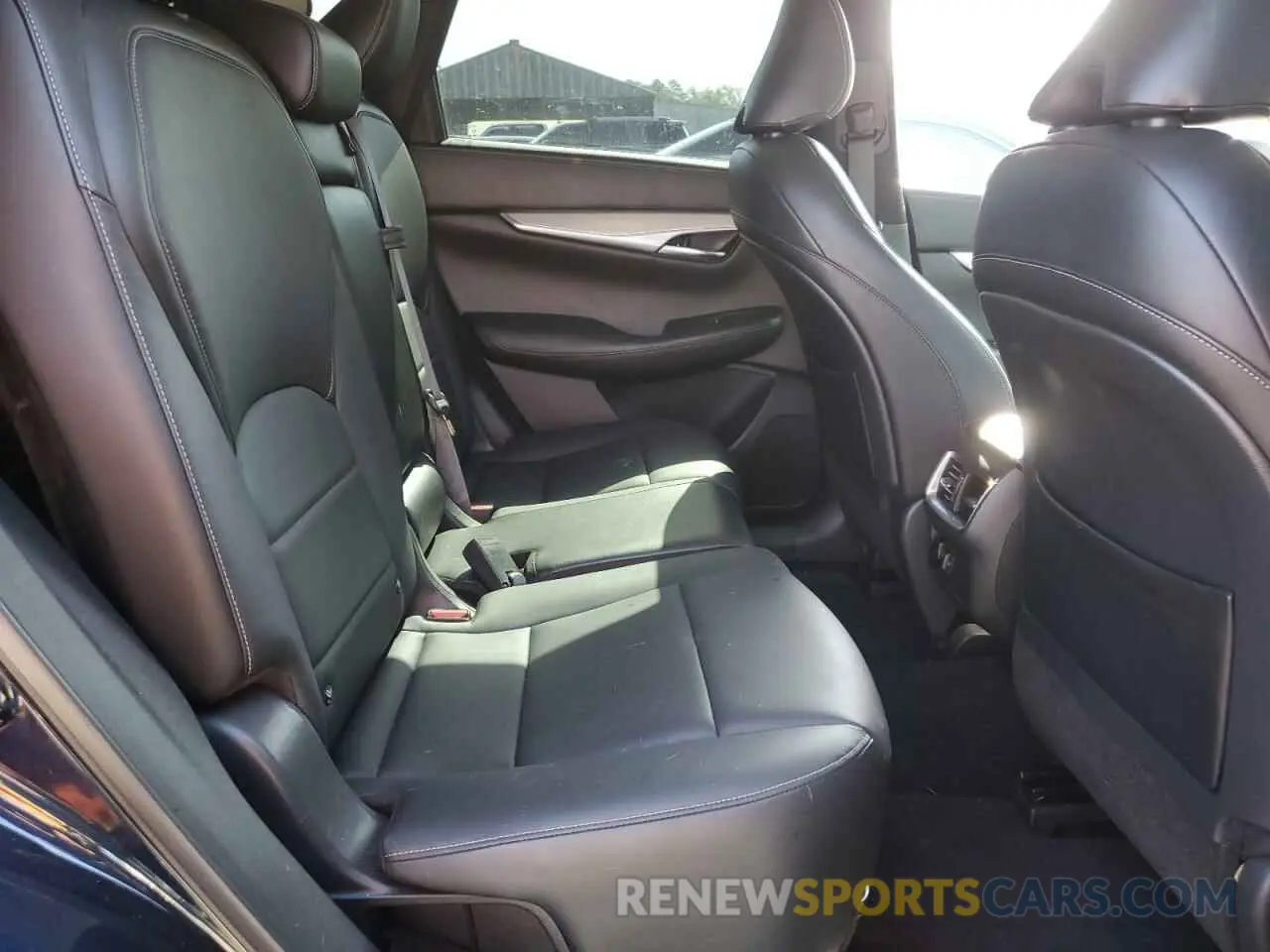 11 Photograph of a damaged car 3PCAJ5M1XKF137405 INFINITI QX50 2019