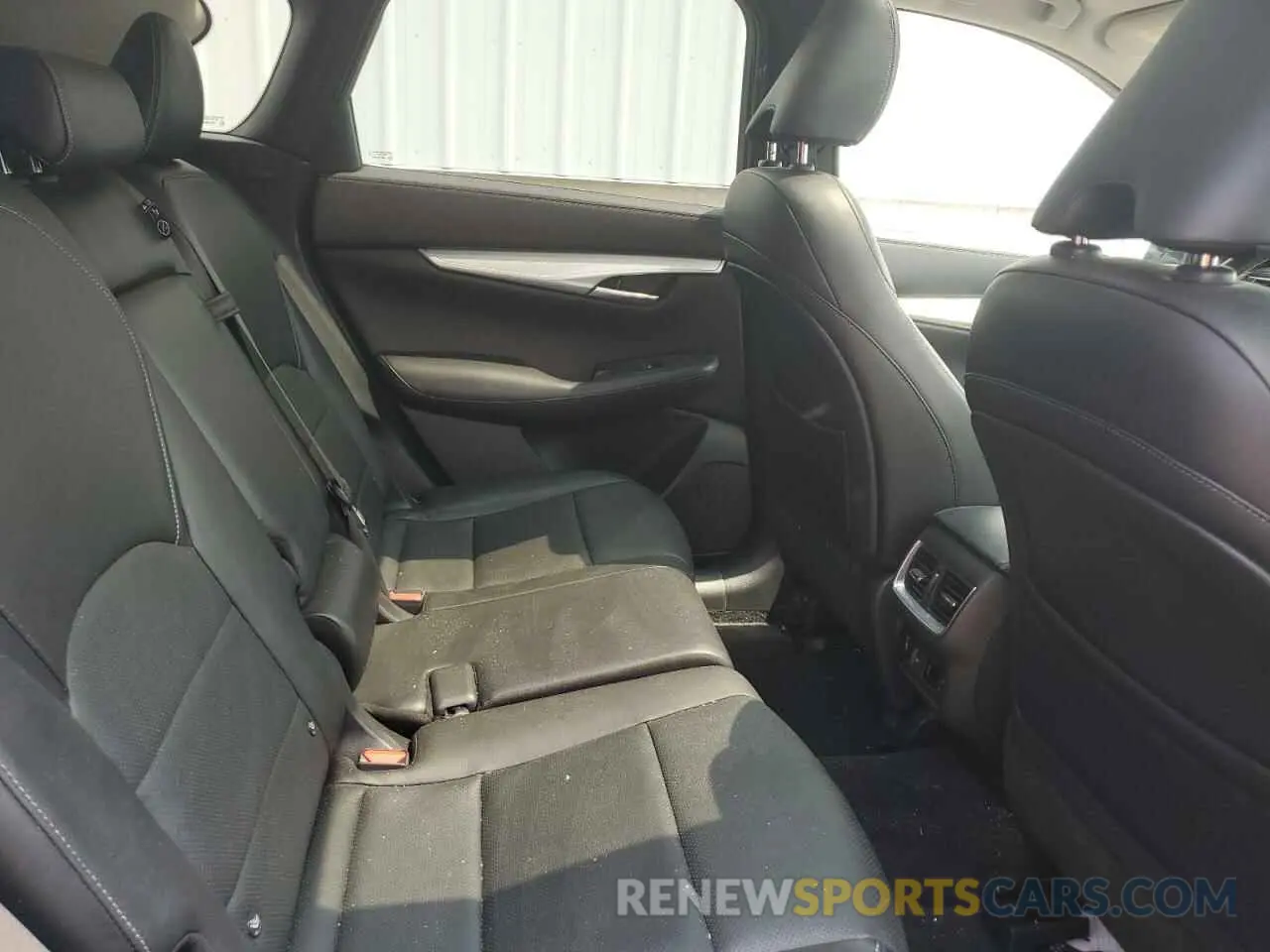 11 Photograph of a damaged car 3PCAJ5M30KF127029 INFINITI QX50 2019