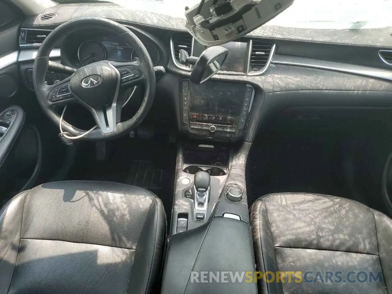 8 Photograph of a damaged car 3PCAJ5M30KF127029 INFINITI QX50 2019