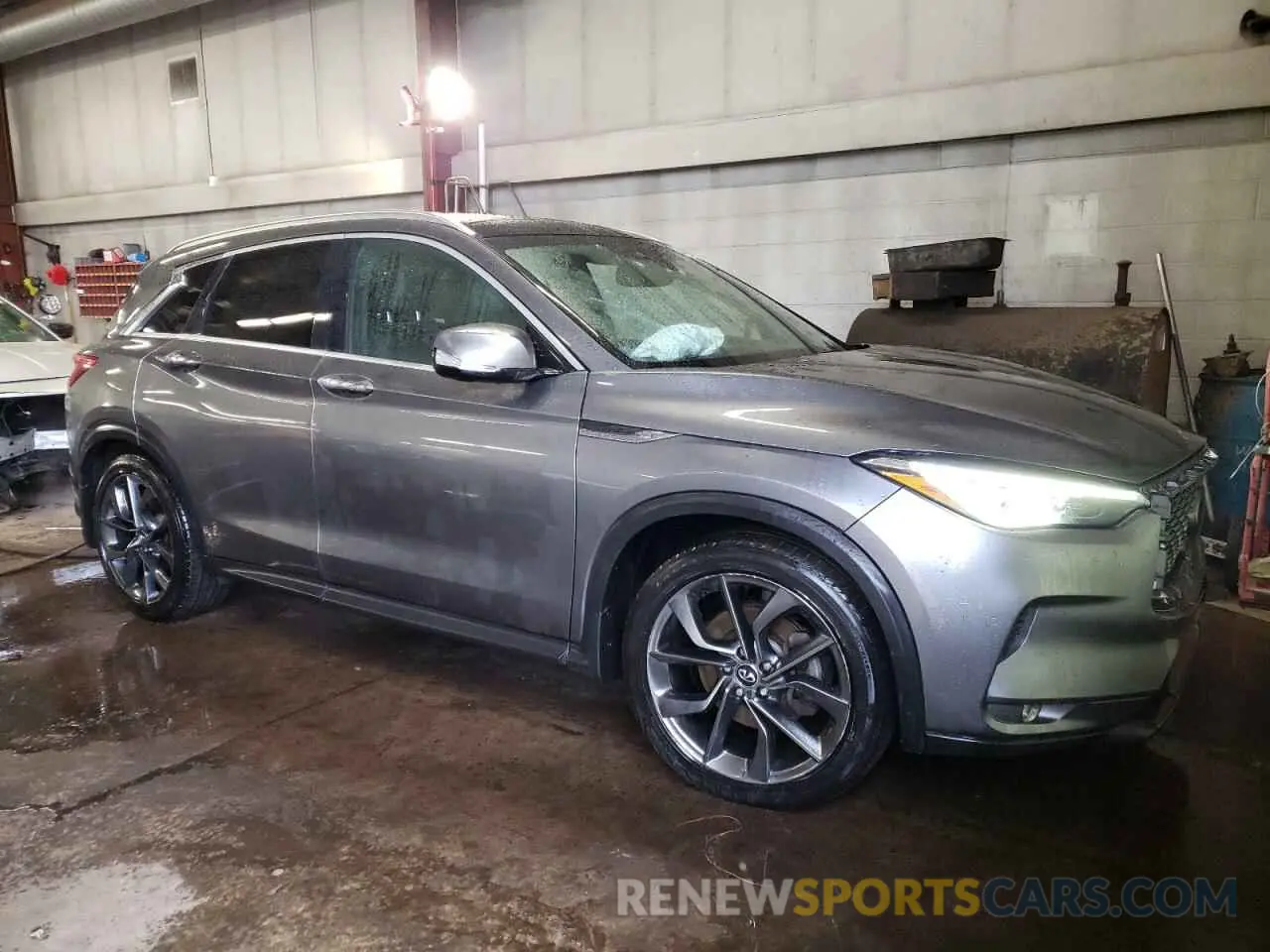 4 Photograph of a damaged car 3PCAJ5M31KF116055 INFINITI QX50 2019