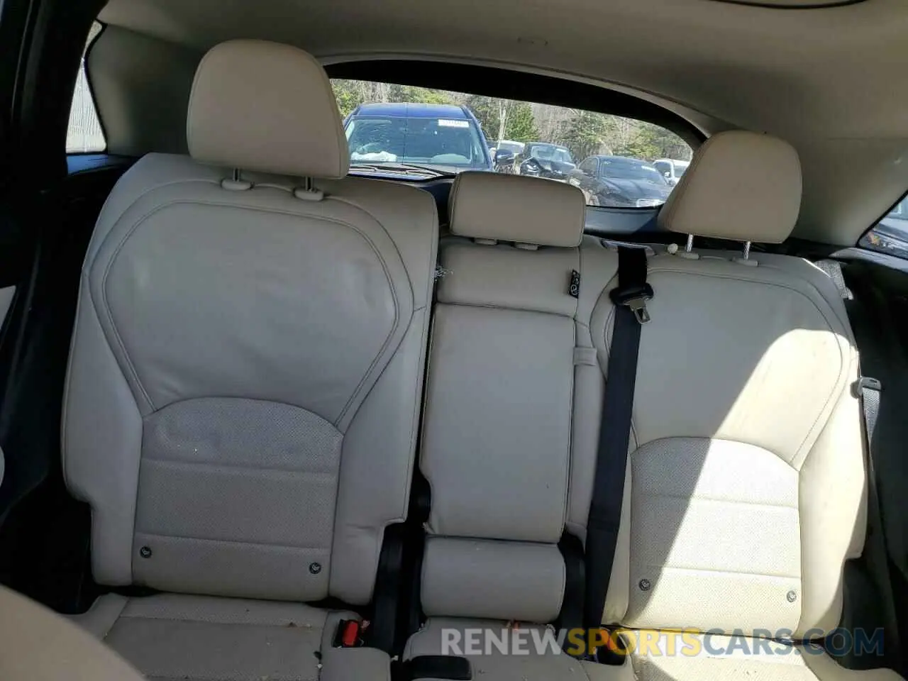 10 Photograph of a damaged car 3PCAJ5M32KF113858 INFINITI QX50 2019