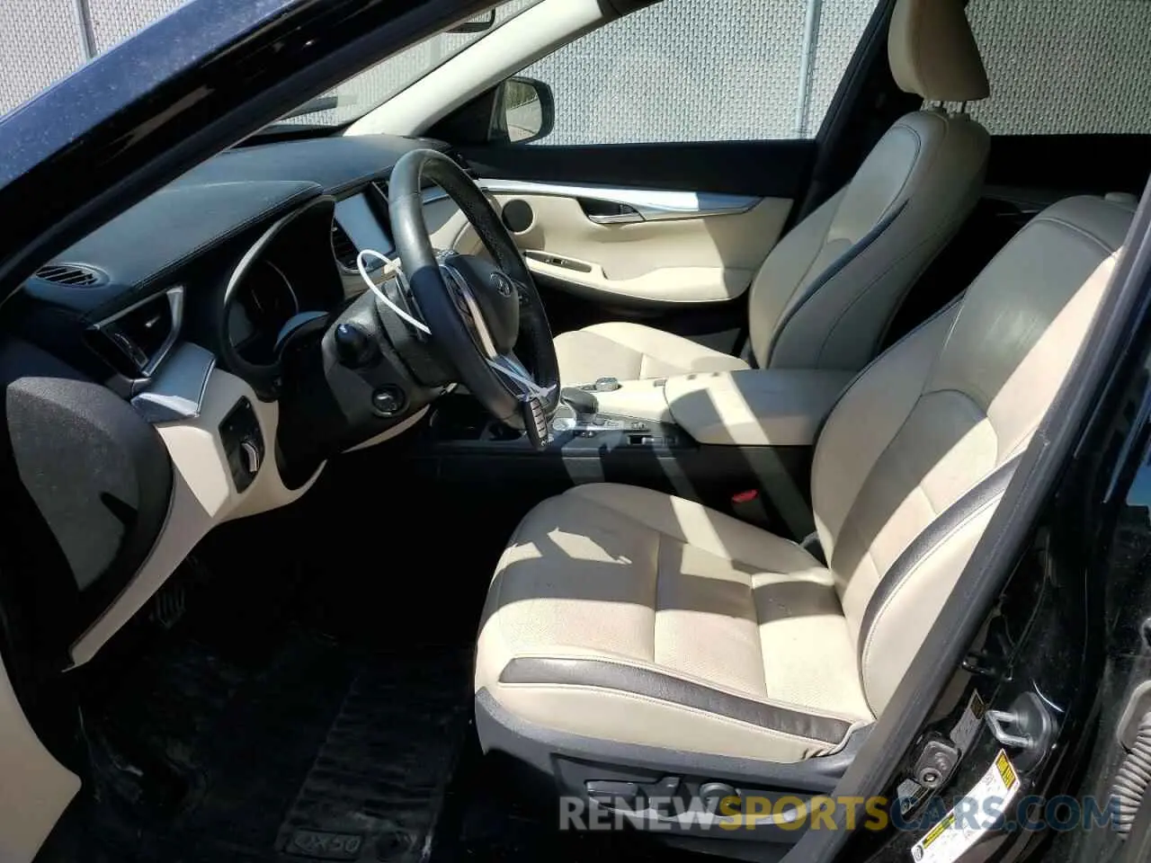 7 Photograph of a damaged car 3PCAJ5M32KF113858 INFINITI QX50 2019