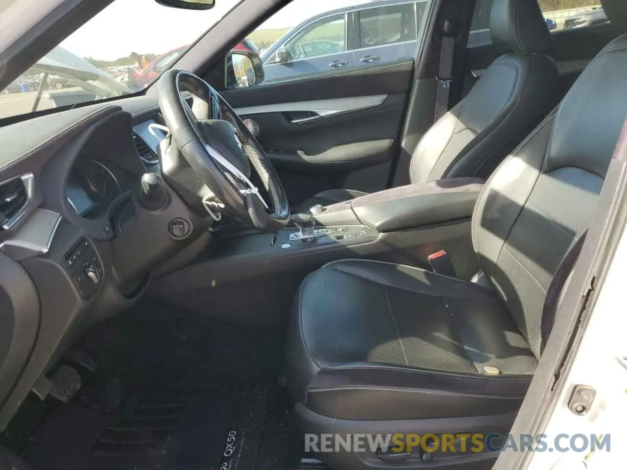7 Photograph of a damaged car 3PCAJ5M32KF126917 INFINITI QX50 2019